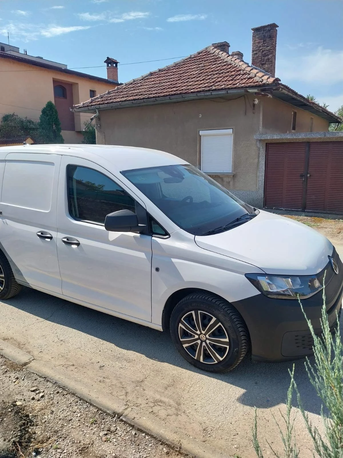 VW Caddy 2 0tdi - изображение 2