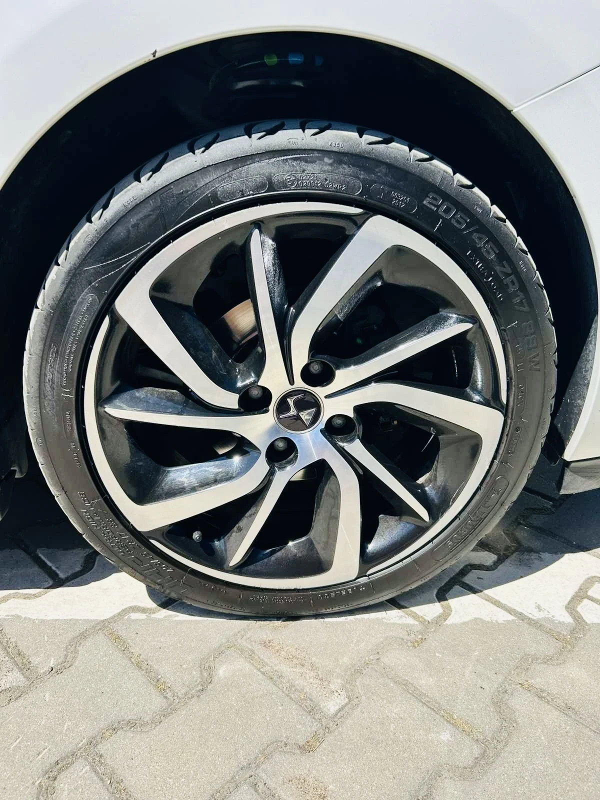 DS DS 3 DS3, 1.2 PureTech 110 к.с., автоматик, Givenchy ли - изображение 7
