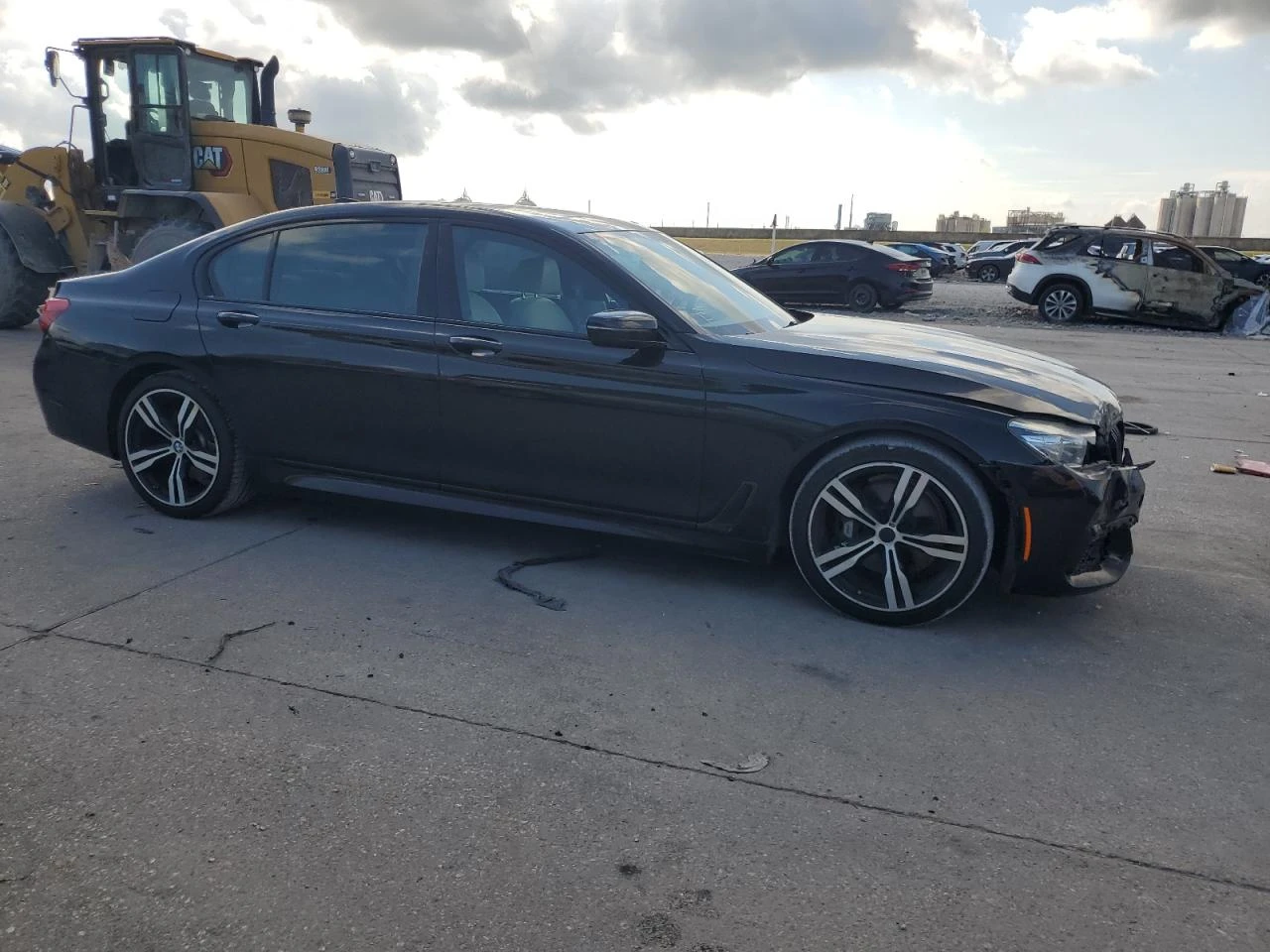BMW 740 I/3.0L 6/КОЖА/МАСАЖ/ПОДГР./ОБДУХВ./ - изображение 3