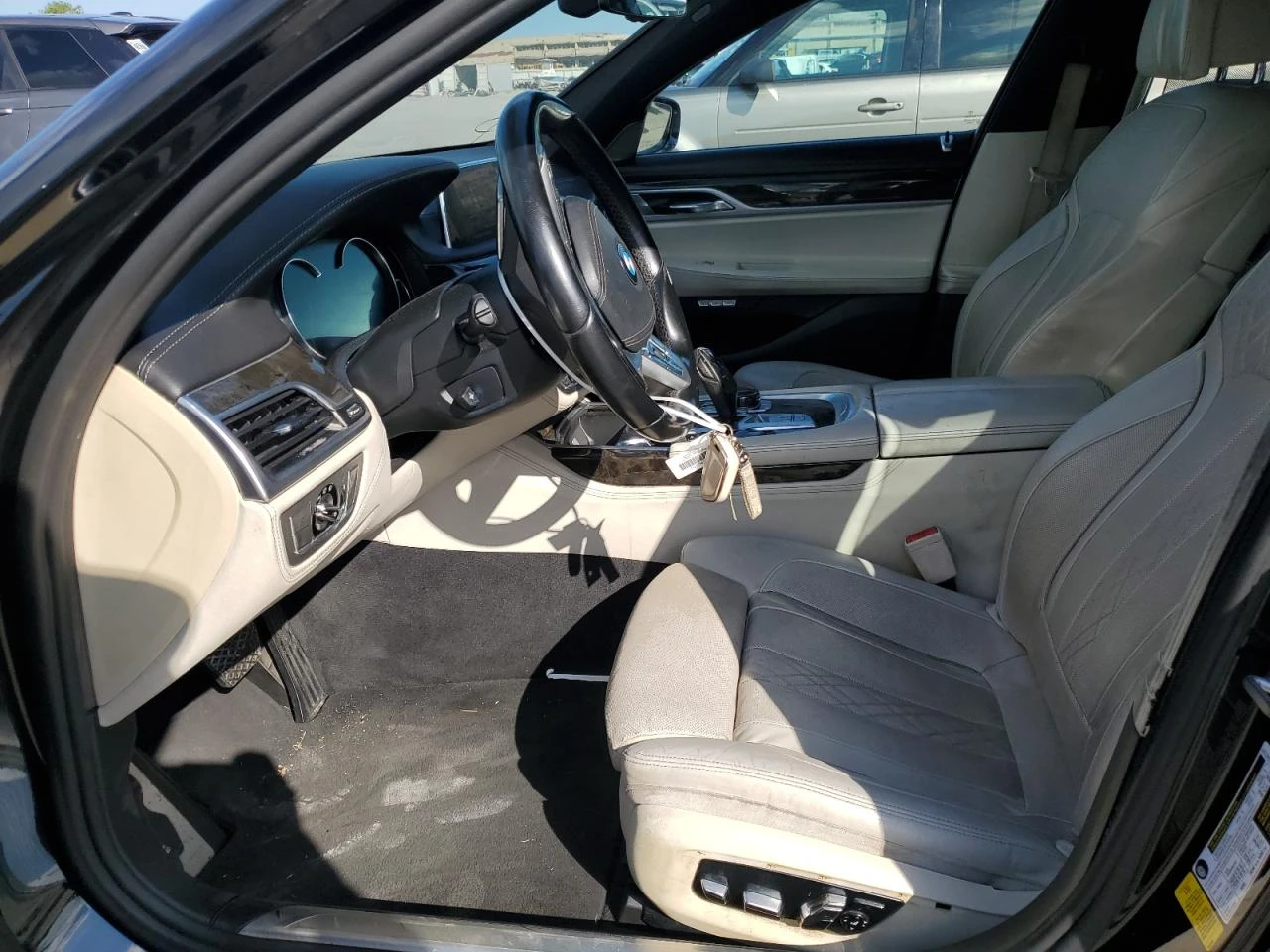 BMW 740 I/3.0L 6/КОЖА/МАСАЖ/ПОДГР./ОБДУХВ./ - изображение 7