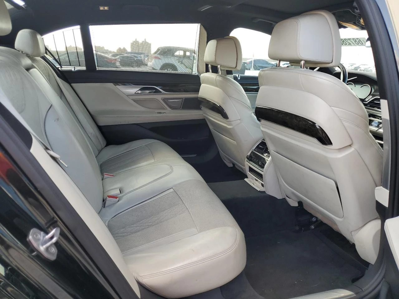 BMW 740 I/3.0L 6/КОЖА/МАСАЖ/ПОДГР./ОБДУХВ./ - изображение 10
