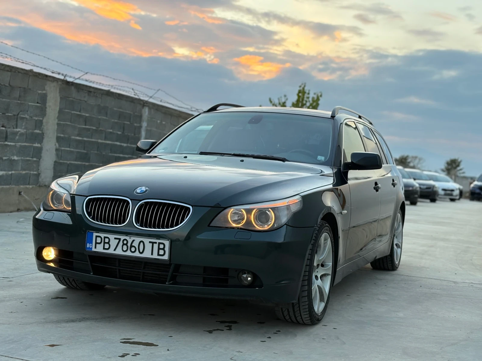 BMW 525 D Ръчка* 235кс* Panorama* Подгрев* PDC*  - изображение 2