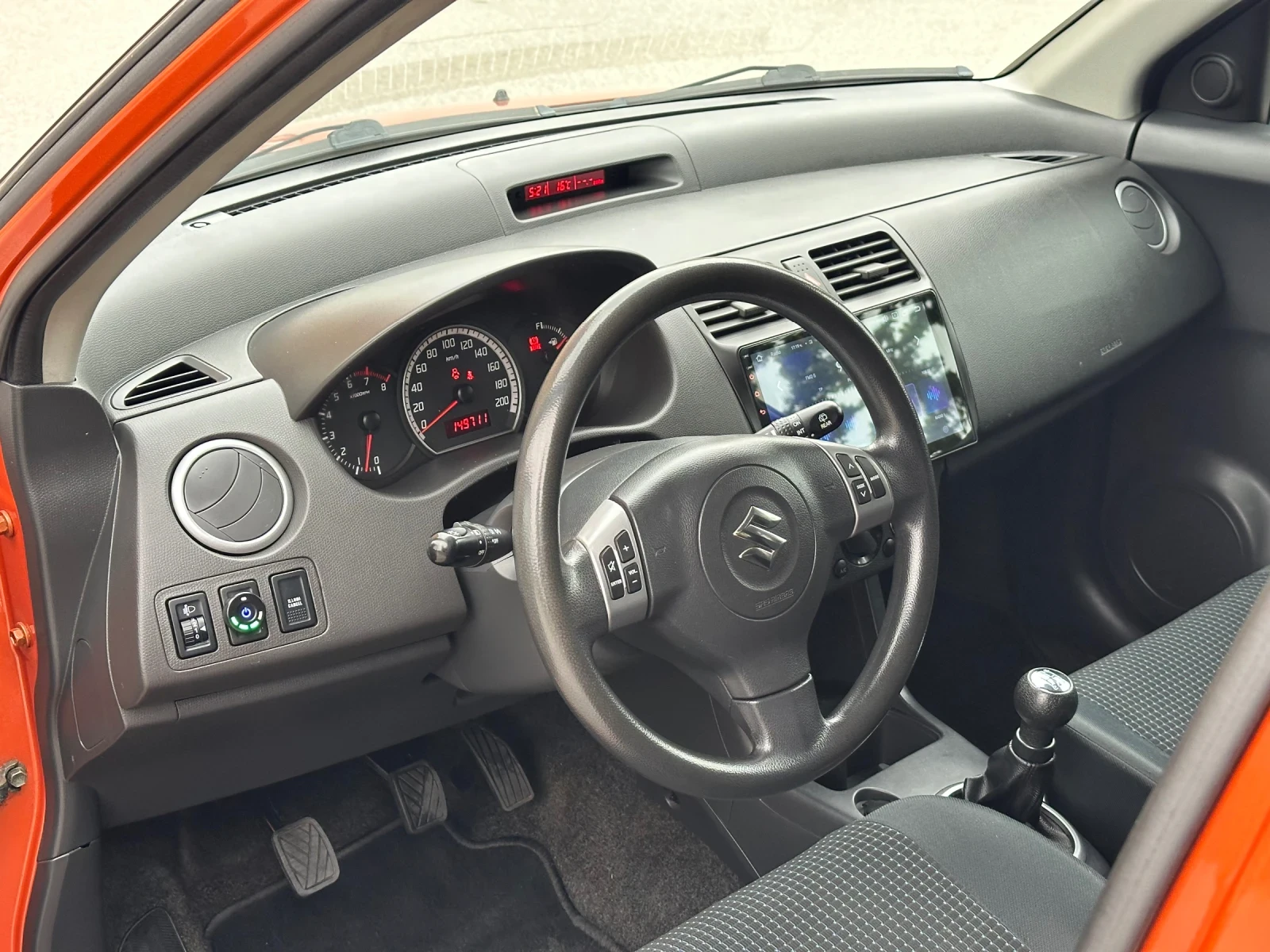 Suzuki Swift 1.3 LPG - изображение 9