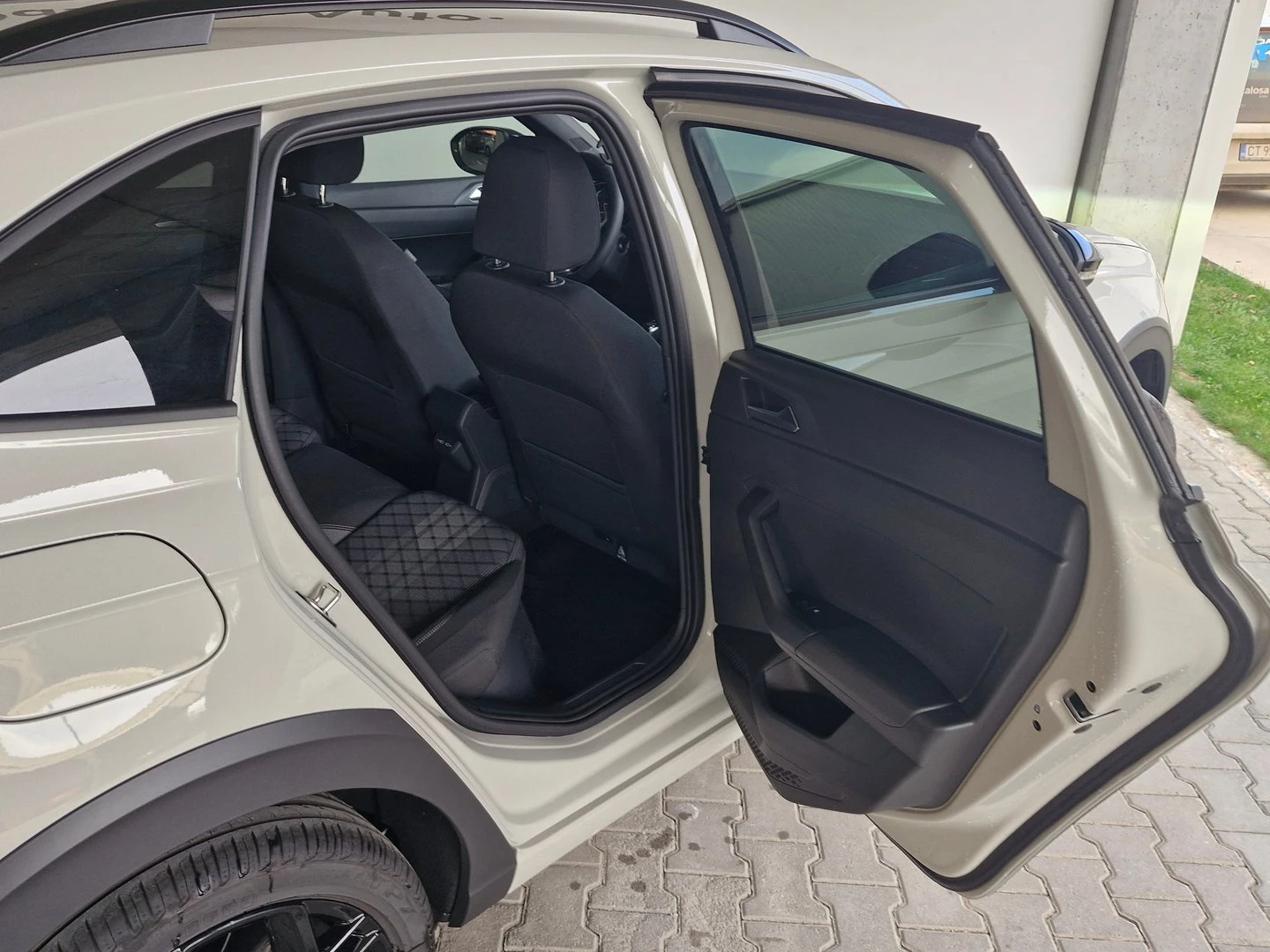 VW Taigo R-Line - изображение 8