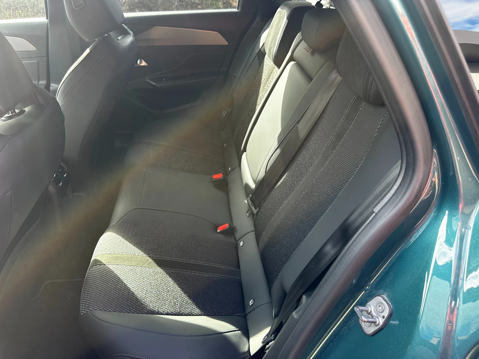 Peugeot 308 SW PLUG IN Hybrid GT225 ������ ��������  | Mobile.bg � ����������� 12