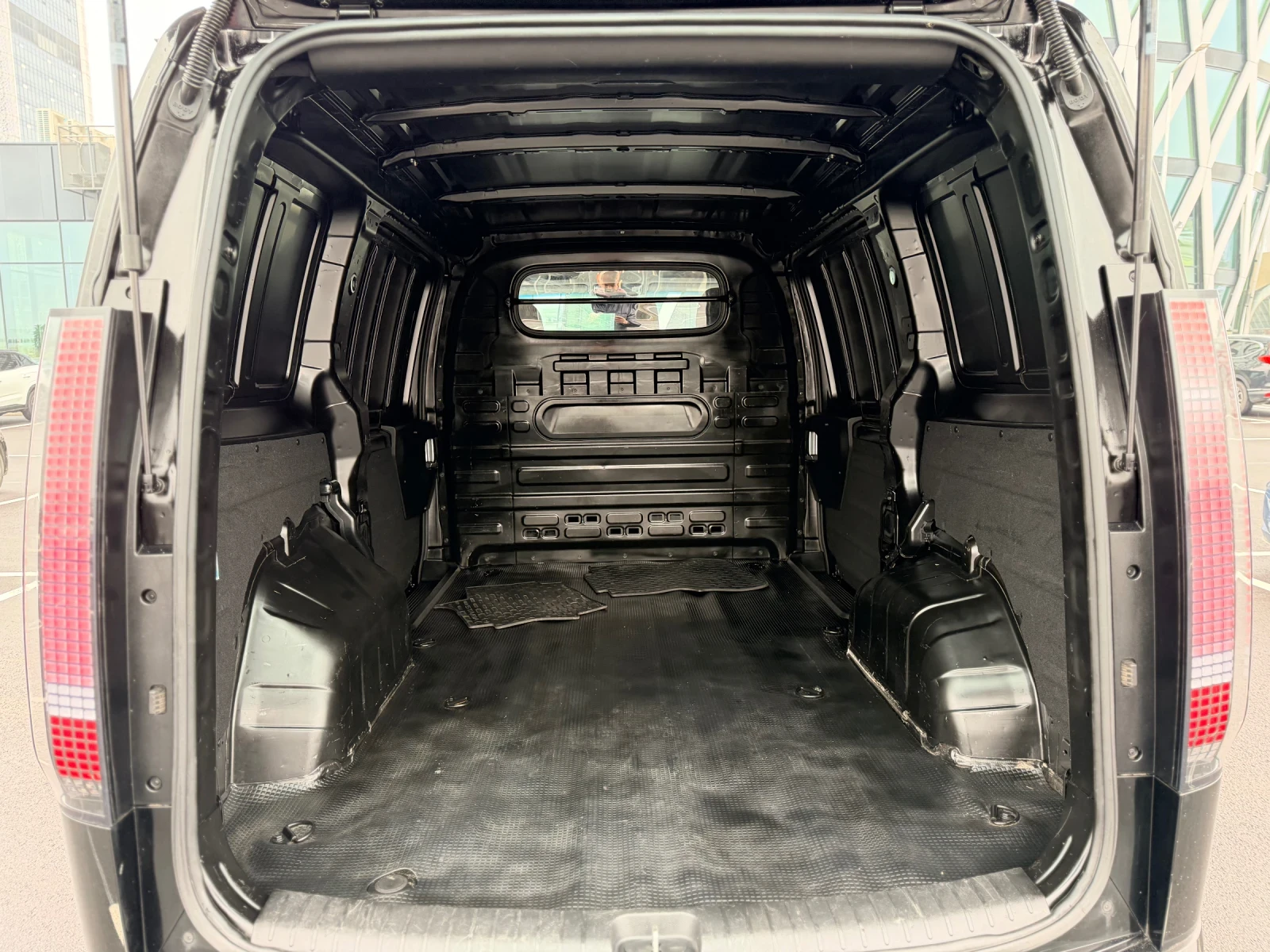 Hyundai Staria 2.2crdi ������ ���� ��������� �� 285 ���� | Mobile.bg � ����������� 14