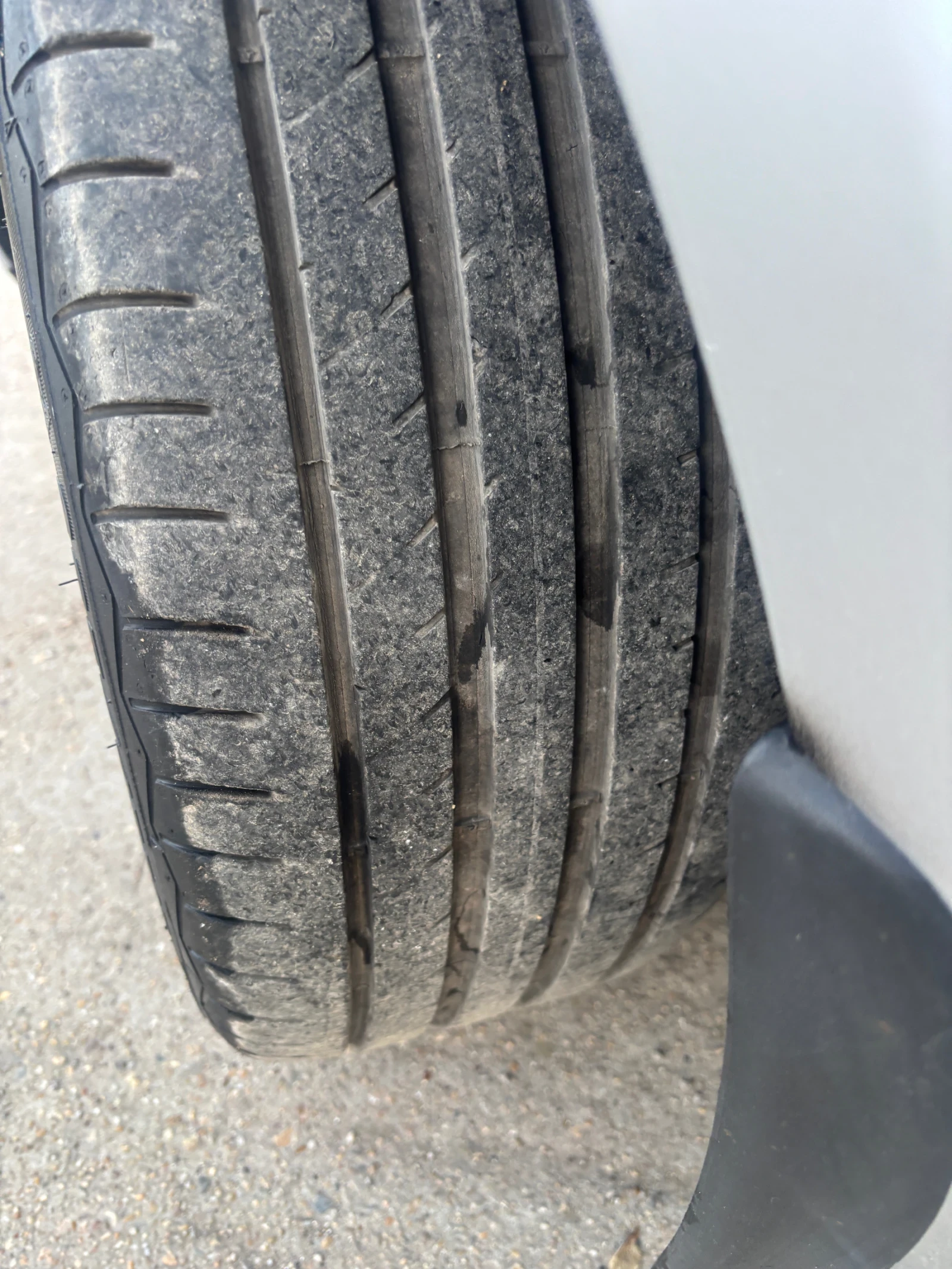 VW Touran 2009+ ФЕЙС+ 1.9TDI+ 105кс+ НАВИ+ 4 ЗГУМИ, снимка 14 - Автомобили и джипове - 53754964