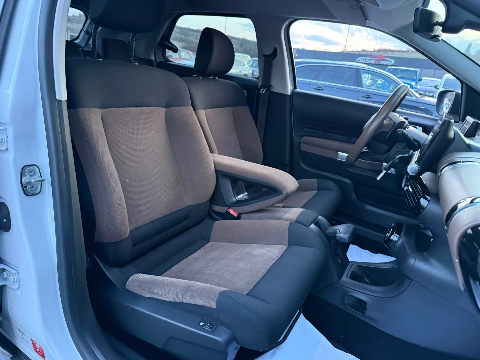 Citroen C4 Cactus SHINE! AUTOMATIC (KTEO COC), снимка 9 - Автомобили и джипове - 53916781