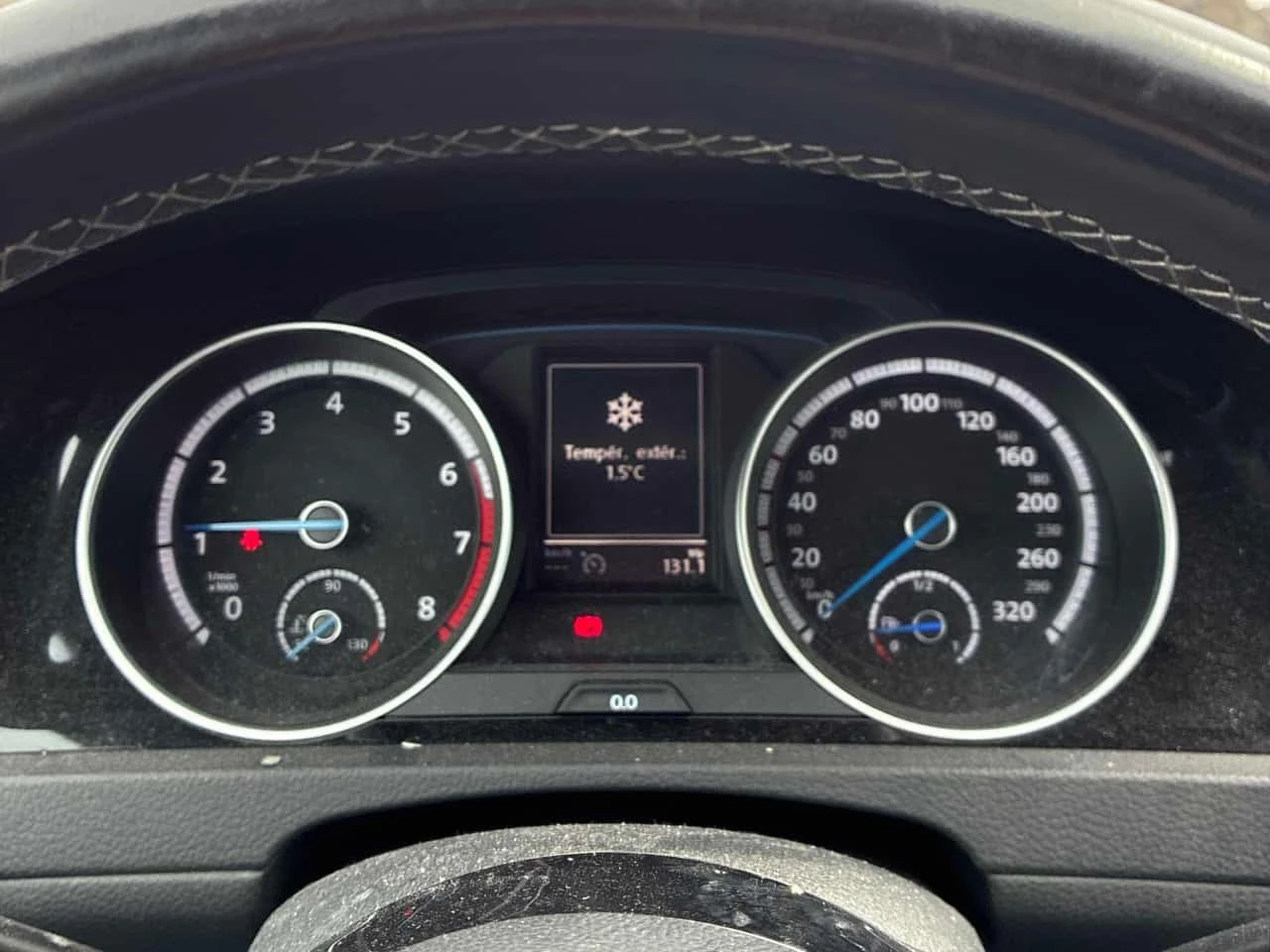 VW Golf R AWD * MANUAL* ГЛАВЕНО ПРЕДСТАВИТЕЛСТВО * , снимка 8 - Автомобили и джипове - 53999632