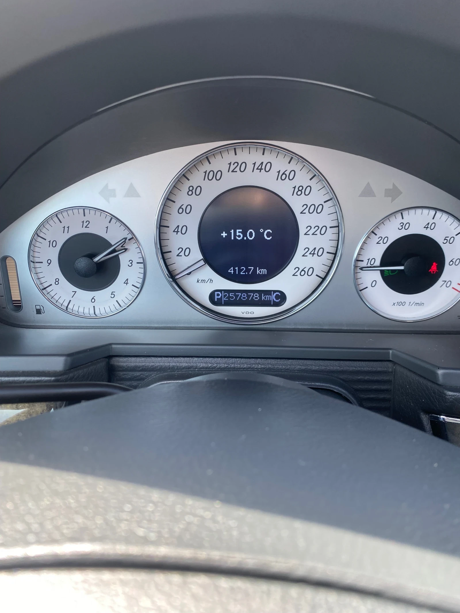 Mercedes-Benz E 320 4 matic, снимка 5 - Автомобили и джипове - 54148435