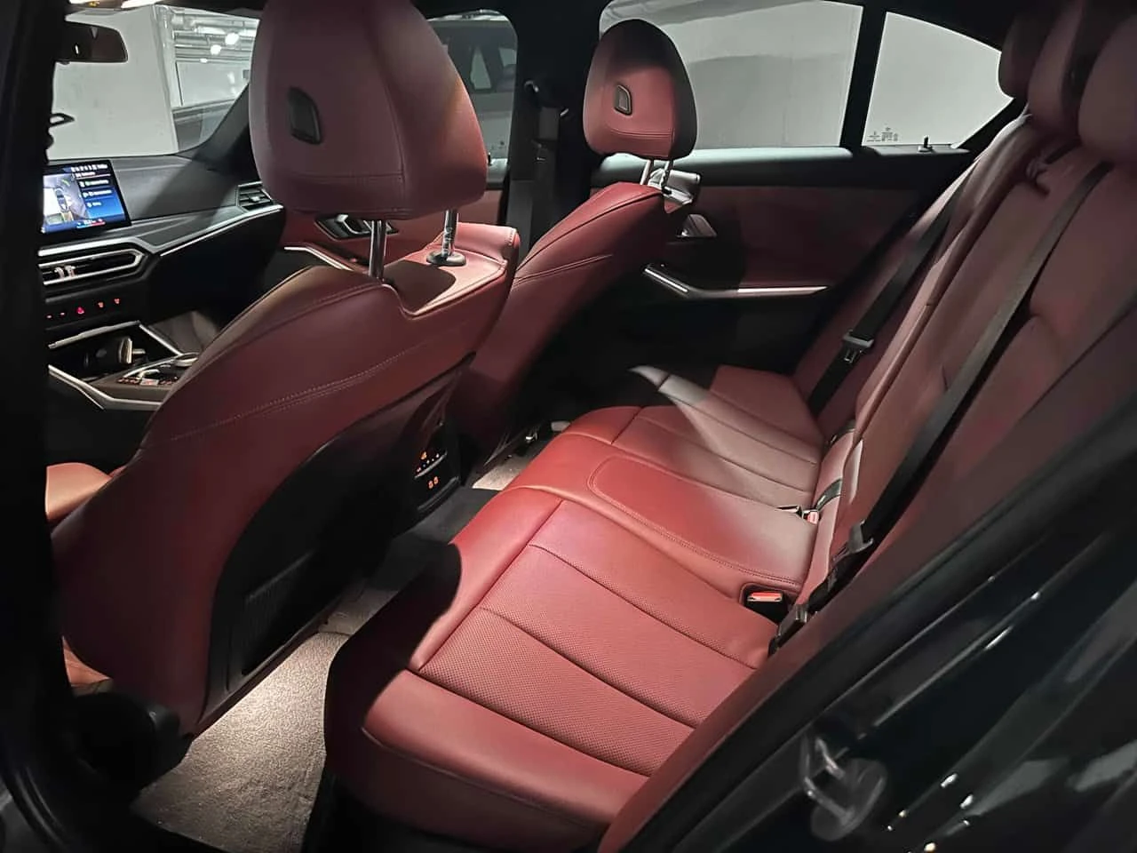 BMW 330 I xDrive * M SPORT* HARMAN/KARDON* HEAD-UP* CARFAX, снимка 12 - Автомобили и джипове - 54240603