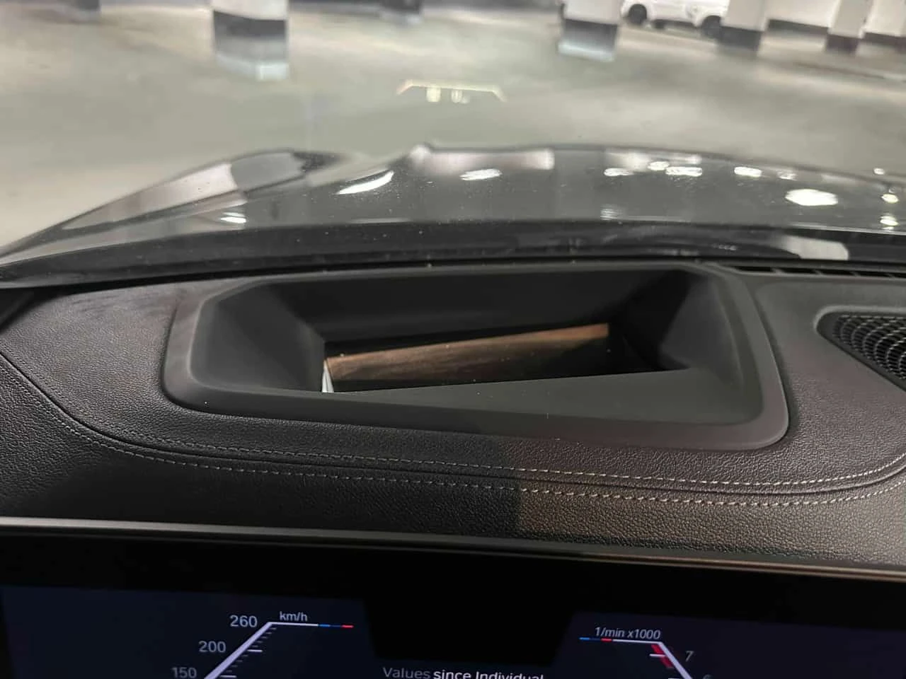 BMW 330 I xDrive * M SPORT* HARMAN/KARDON* HEAD-UP* CARFAX, снимка 9 - Автомобили и джипове - 54240603