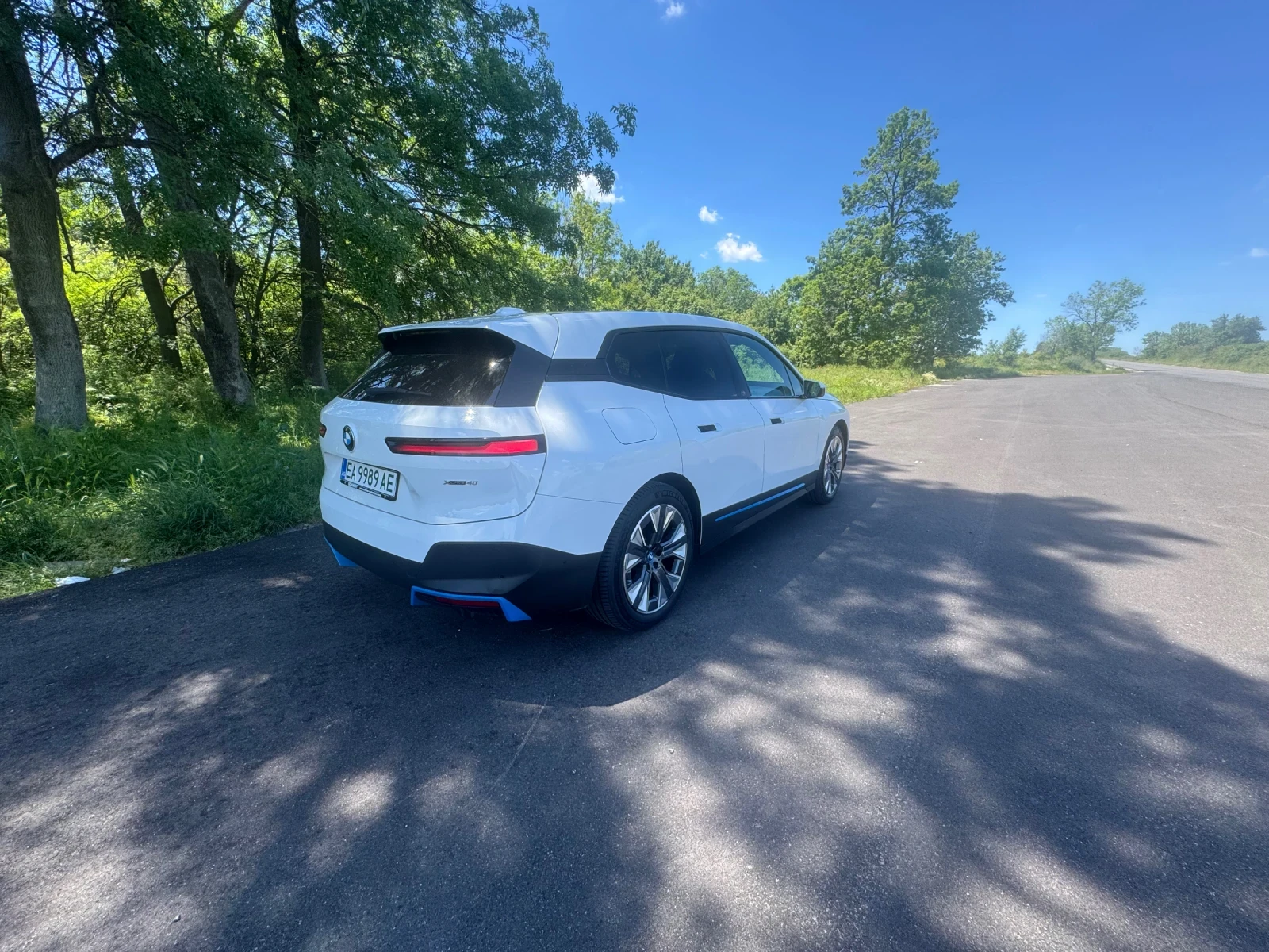 BMW iX XDrive 40 HeadUp-Soft close-360 Camera | Mobile.bg � ����������� 11