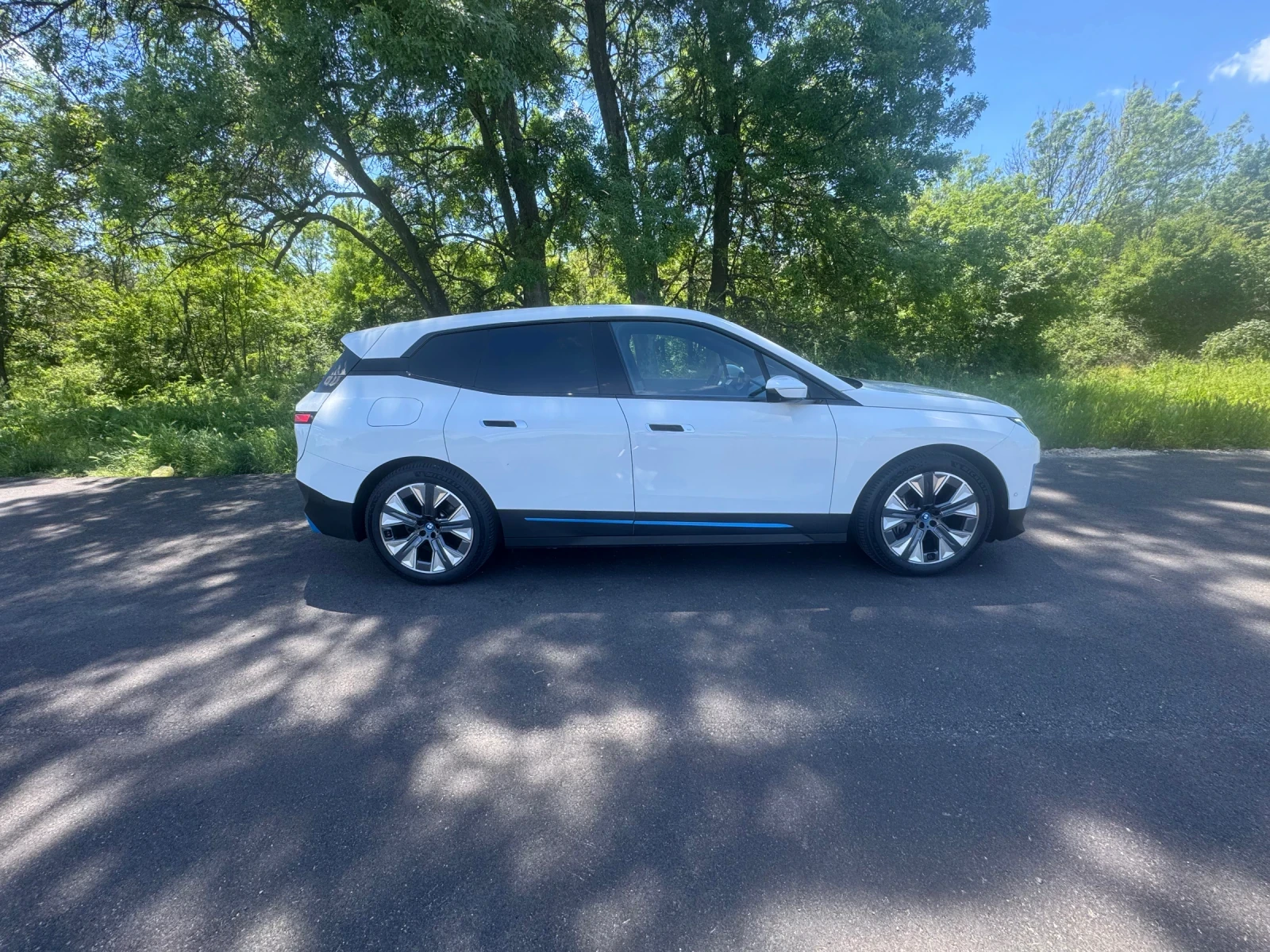 BMW iX XDrive 40 HeadUp-Soft close-360 Camera | Mobile.bg � ����������� 10