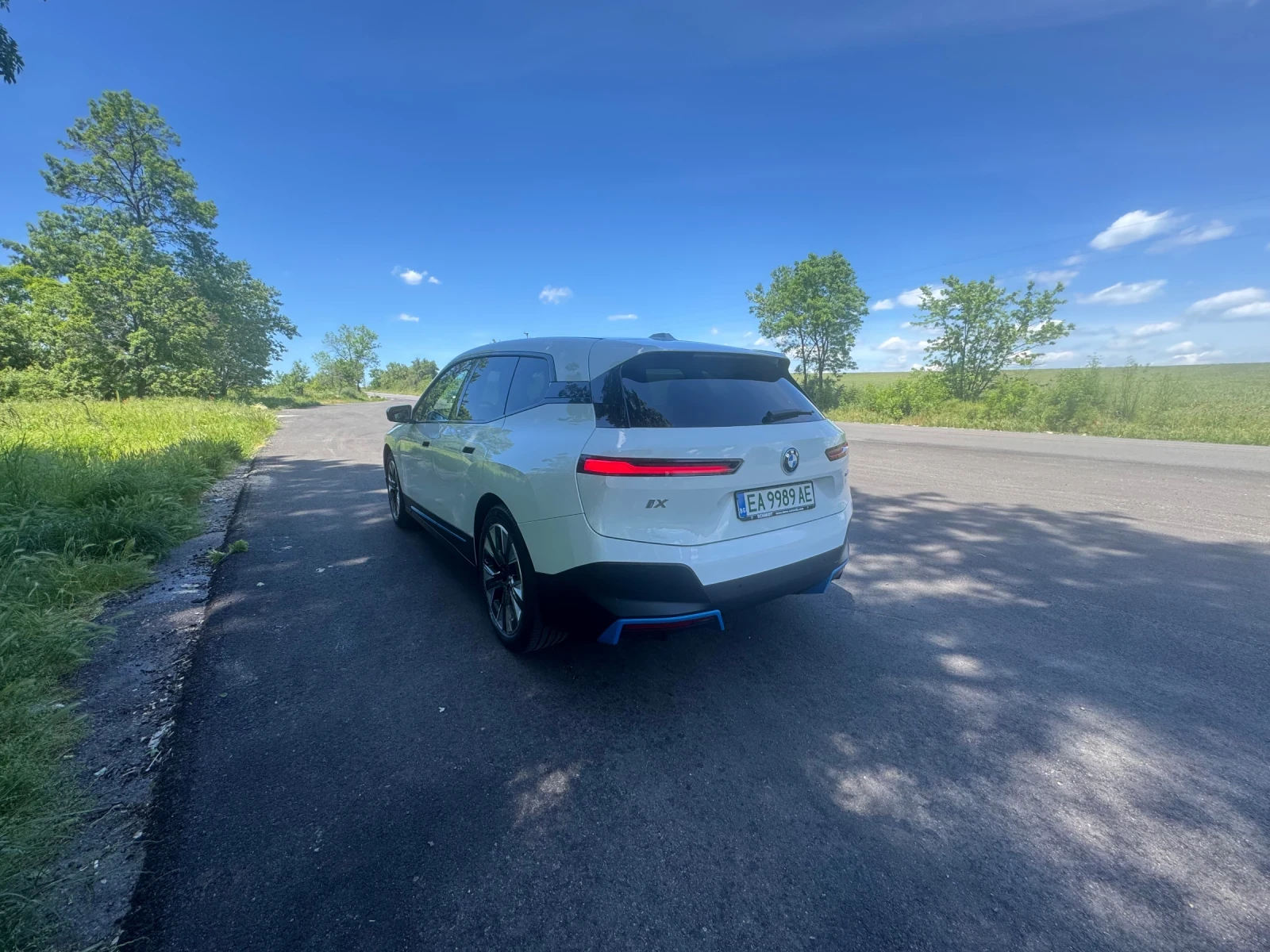 BMW iX XDrive 40 HeadUp-Soft close-360 Camera | Mobile.bg � ����������� 8
