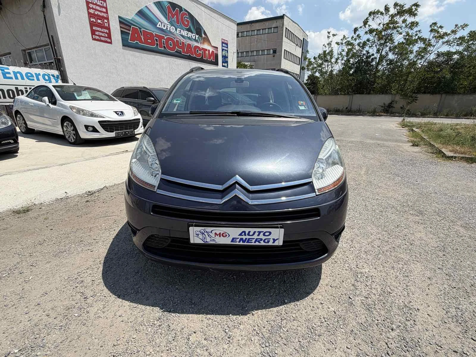 Citroen C4 Picasso газ, снимка 8 - Автомобили и джипове - 55120048