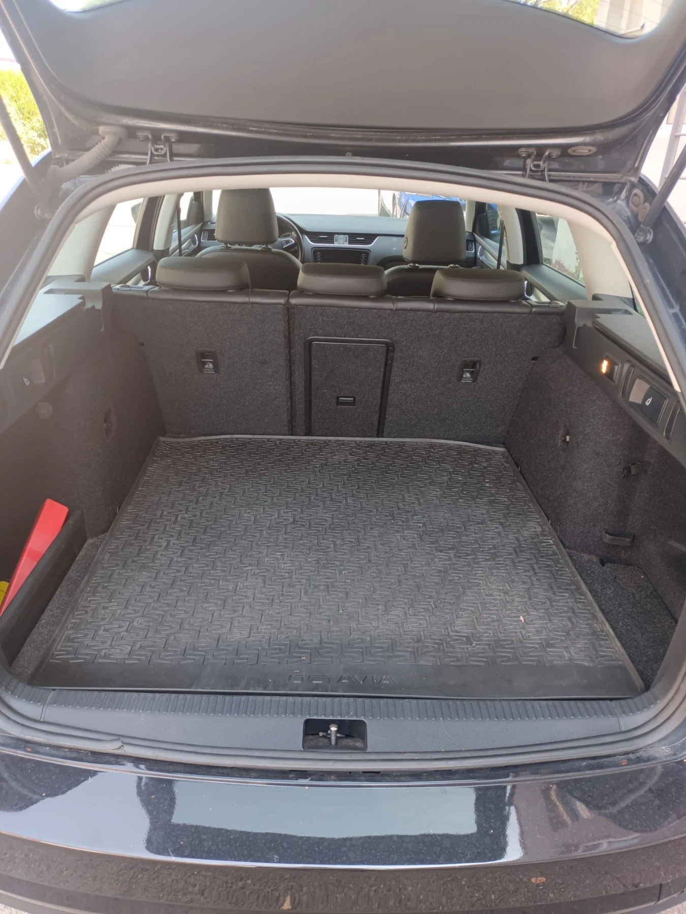 Skoda Octavia 1.5 G-Tec, снимка 8 - Автомобили и джипове - 55148886