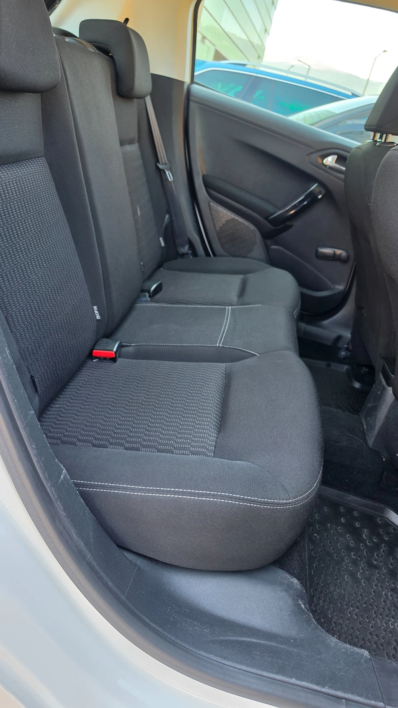 Peugeot 208 1.5 blue-hdi, снимка 12 - Автомобили и джипове - 55459608
