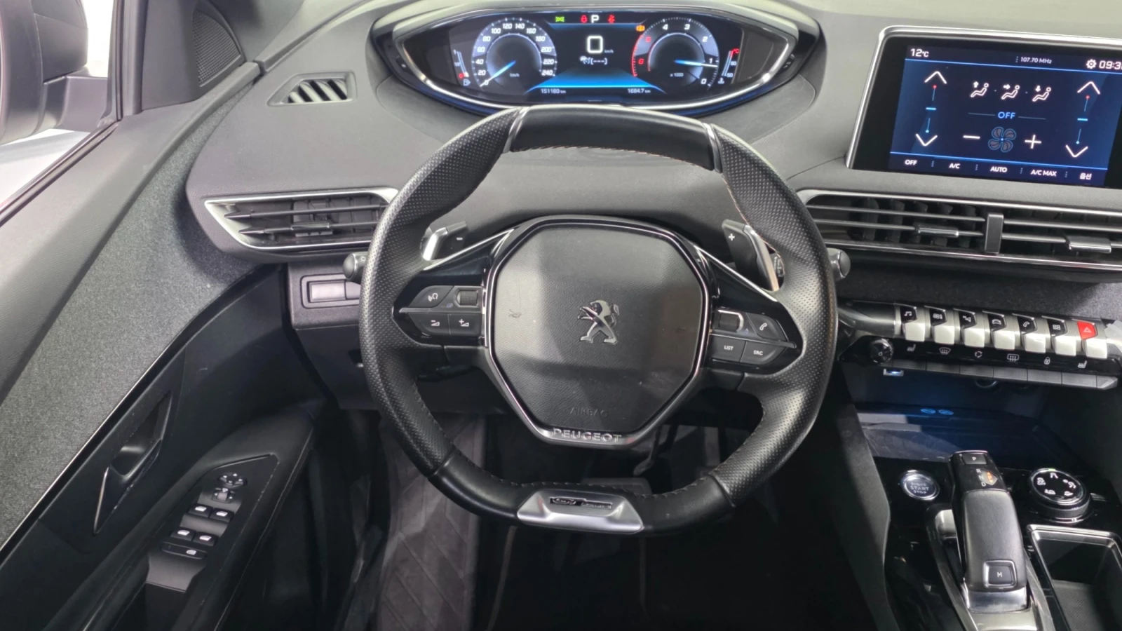 Peugeot 3008 1.5 BlueHDi GT Line | Адаптивен круиз | Панорама, снимка 13 - Автомобили и джипове - 55594499