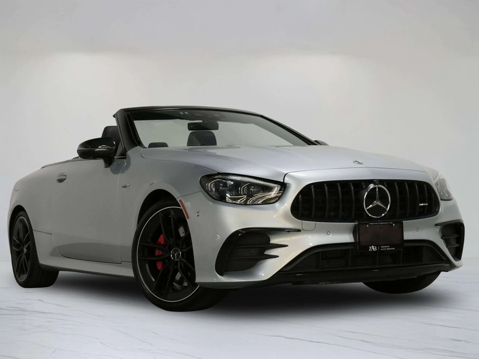 Mercedes-Benz E 53 AMG CABRIO| BURMESTER| HUD| 360| ОБДУХ| , снимка 2 - Автомобили и джипове - 55849477