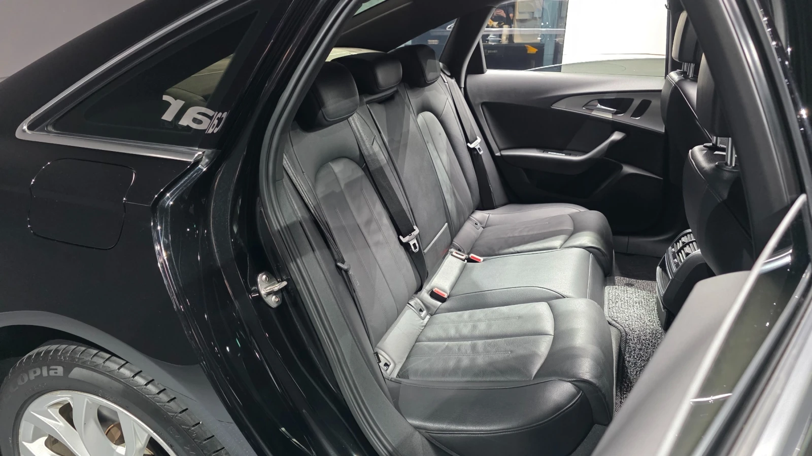 Audi A6 2.0 40TFSI, снимка 11 - Автомобили и джипове - 56095968