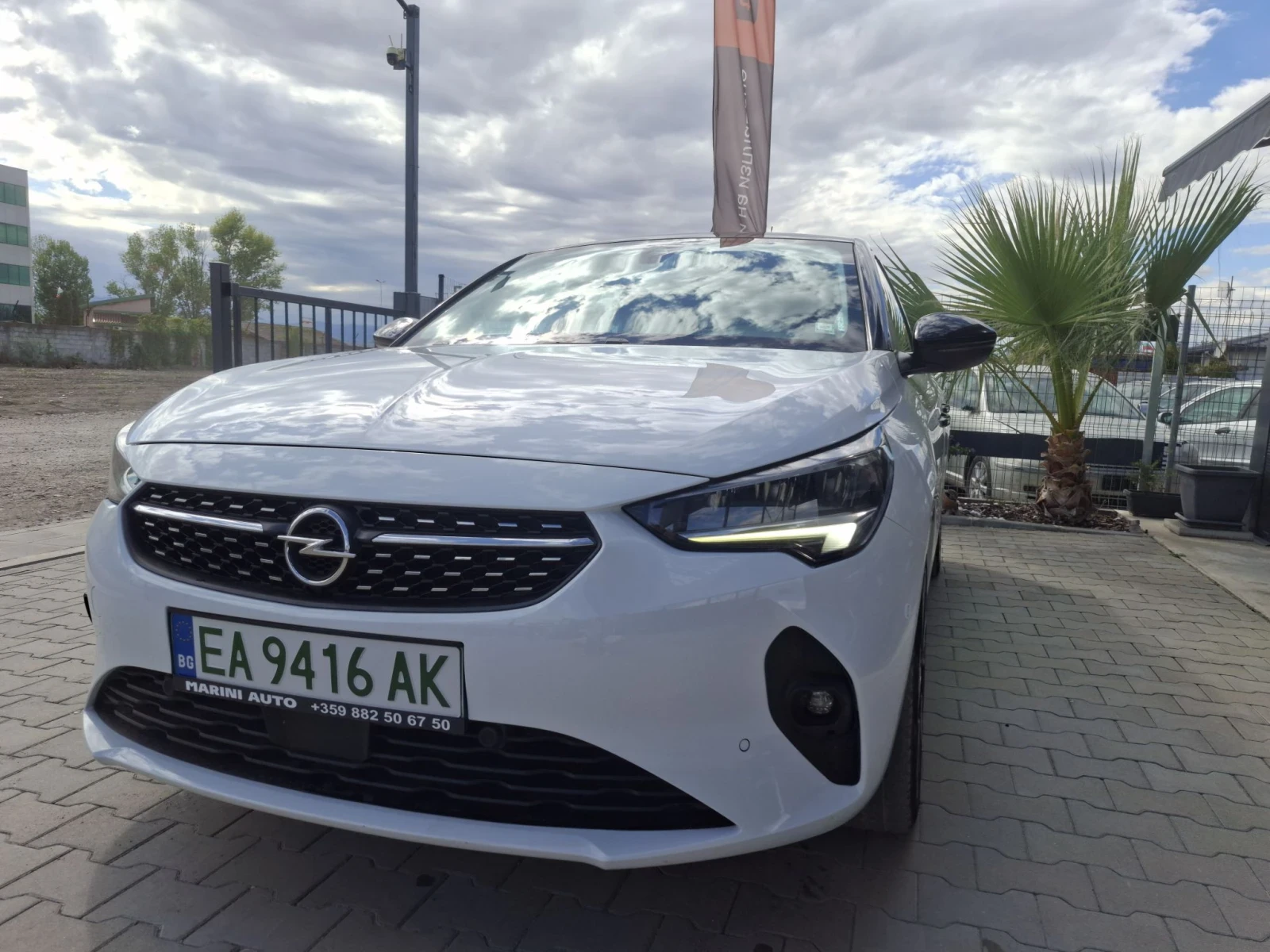 Opel Corsa 50kw* * GS line * * Led * * 78.x.km, снимка 2 - Автомобили и джипове - 56181141