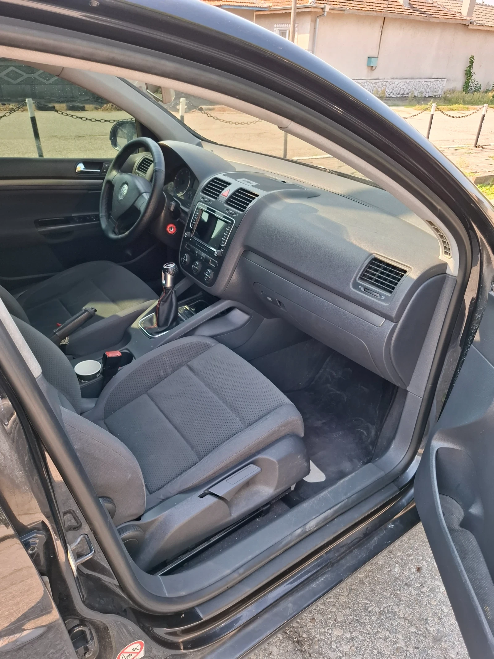 VW Golf, снимка 7 - Автомобили и джипове - 56184870