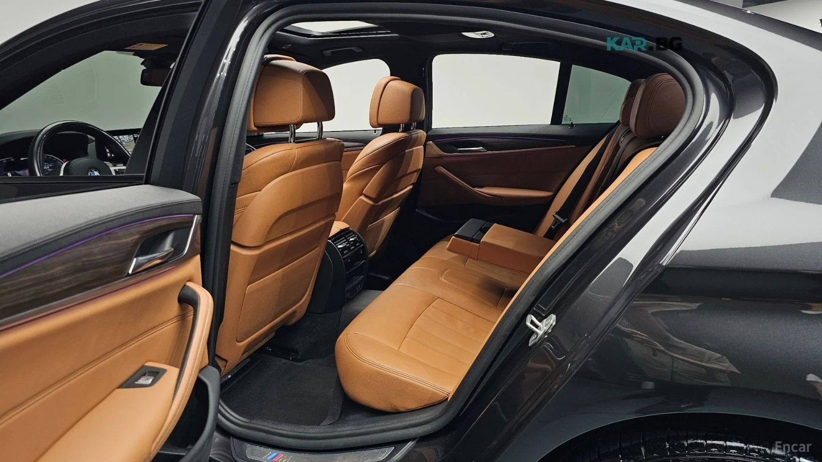 BMW 530E M SPORT* КОЖА* ПОДГРЕВ* HEADUP* PANO, снимка 11 - Автомобили и джипове - 56301110