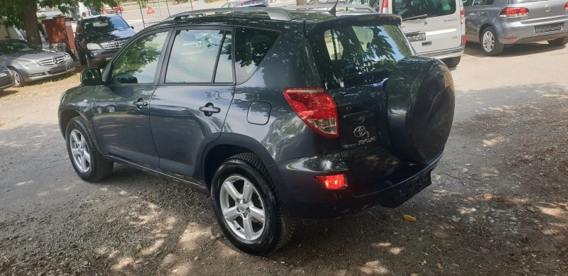 Toyota Rav4 2.0i  4Х4 165000КМ. 100% РЕАЛНИ, снимка 6 - Автомобили и джипове - 46432579