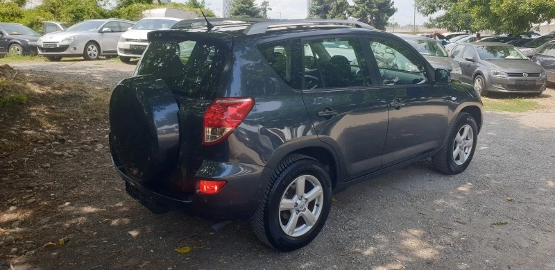 Toyota Rav4 2.0i  4Х4 165000КМ. 100% РЕАЛНИ, снимка 5 - Автомобили и джипове - 46432579