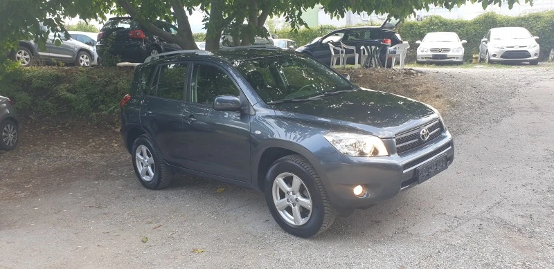 Toyota Rav4 2.0i  4Х4 165000КМ. 100% РЕАЛНИ, снимка 3 - Автомобили и джипове - 46432579