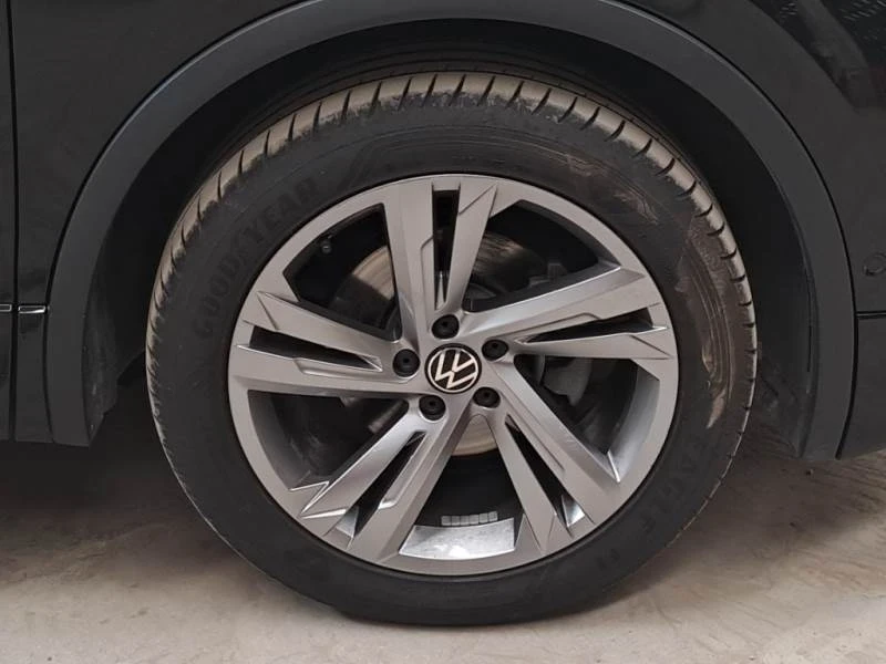 VW Tiguan R line 4motion 2.0tdi 5.2021г - изображение 8