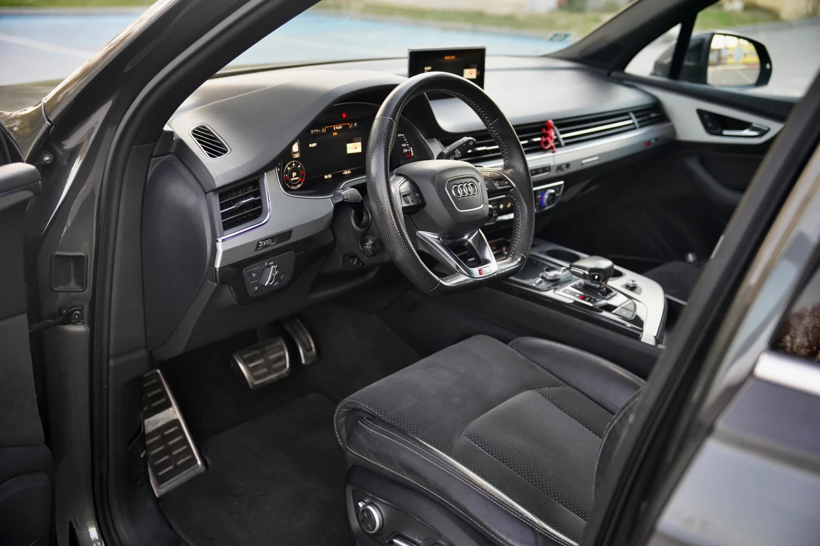 Audi Q7 50TDI* SoftClose* SLine  | Mobile.bg   6