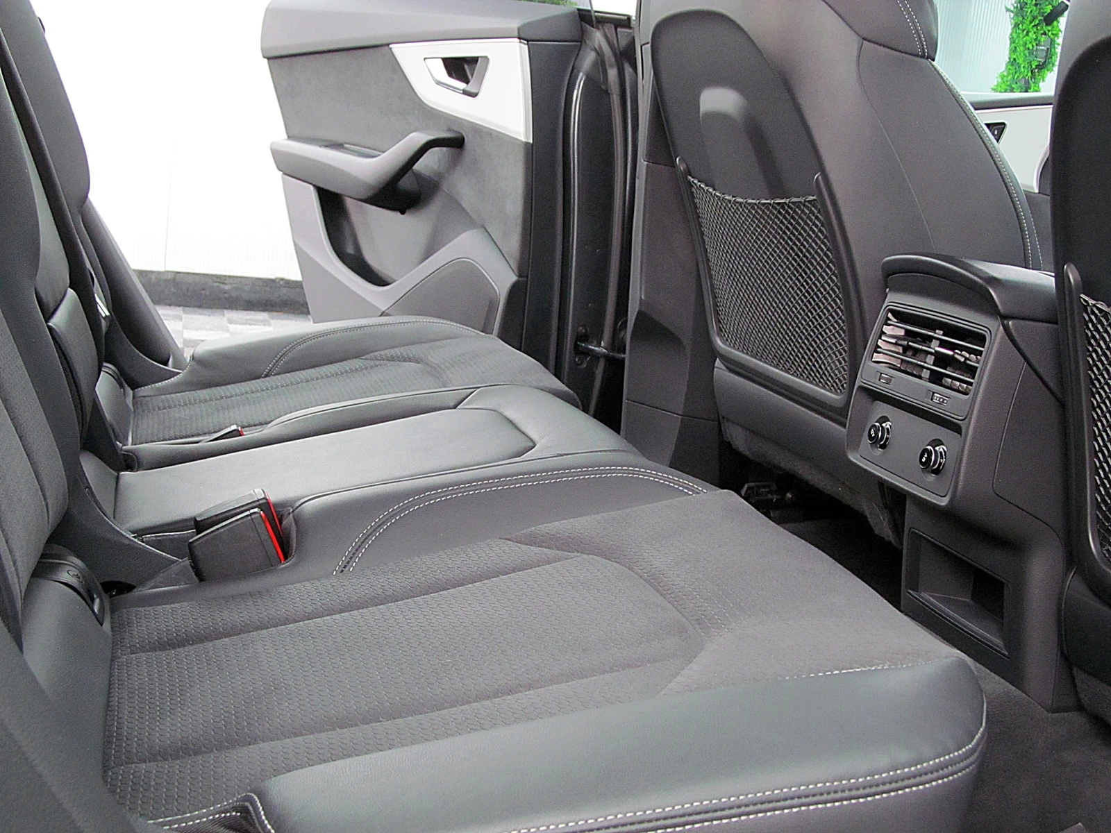 Audi Q8 + + + S-line/3D-kamera/Keyless Go/СОБСТВЕН ЛИЗИНГ - изображение 9