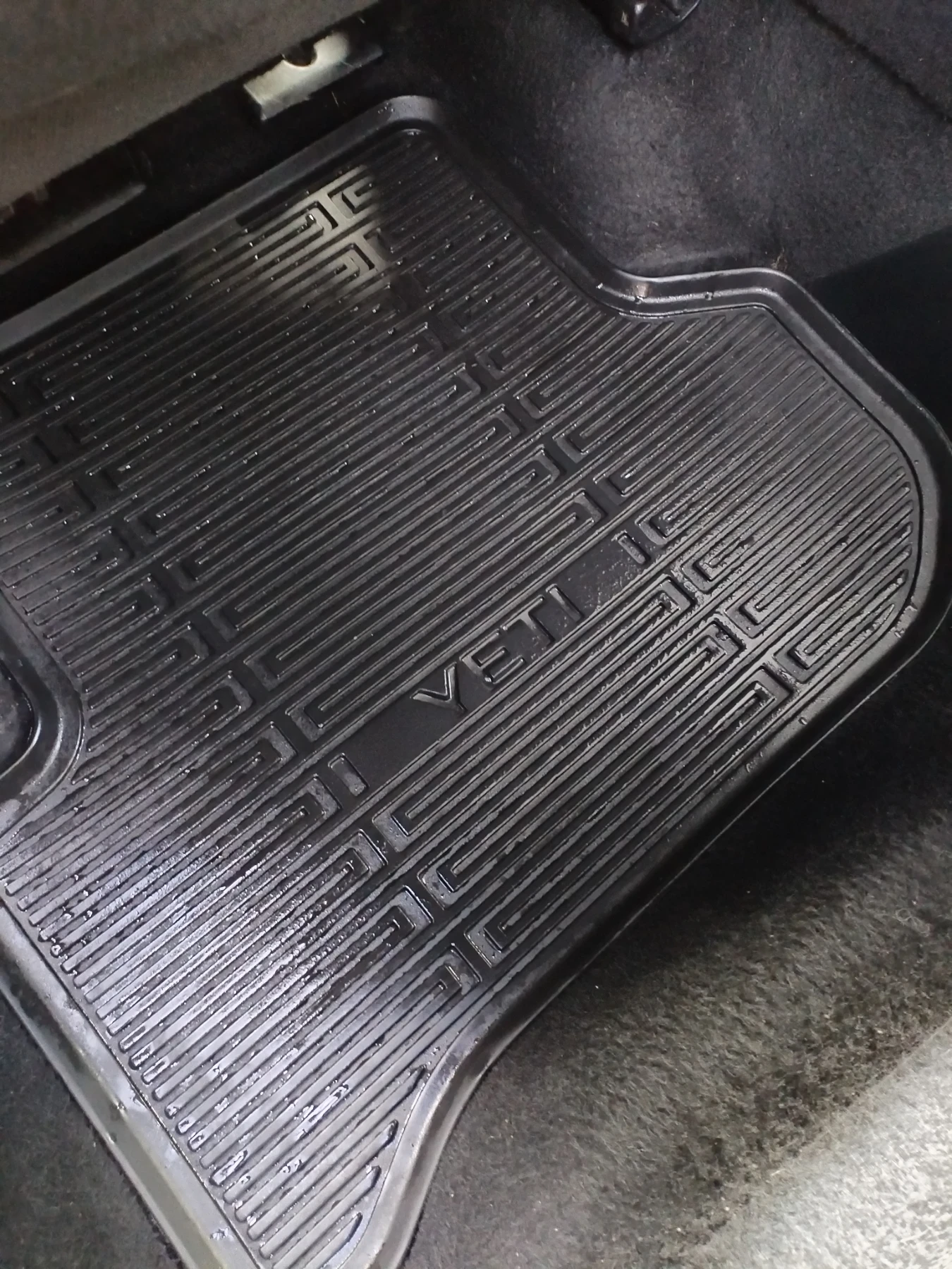 Skoda Yeti 4x4 - изображение 9