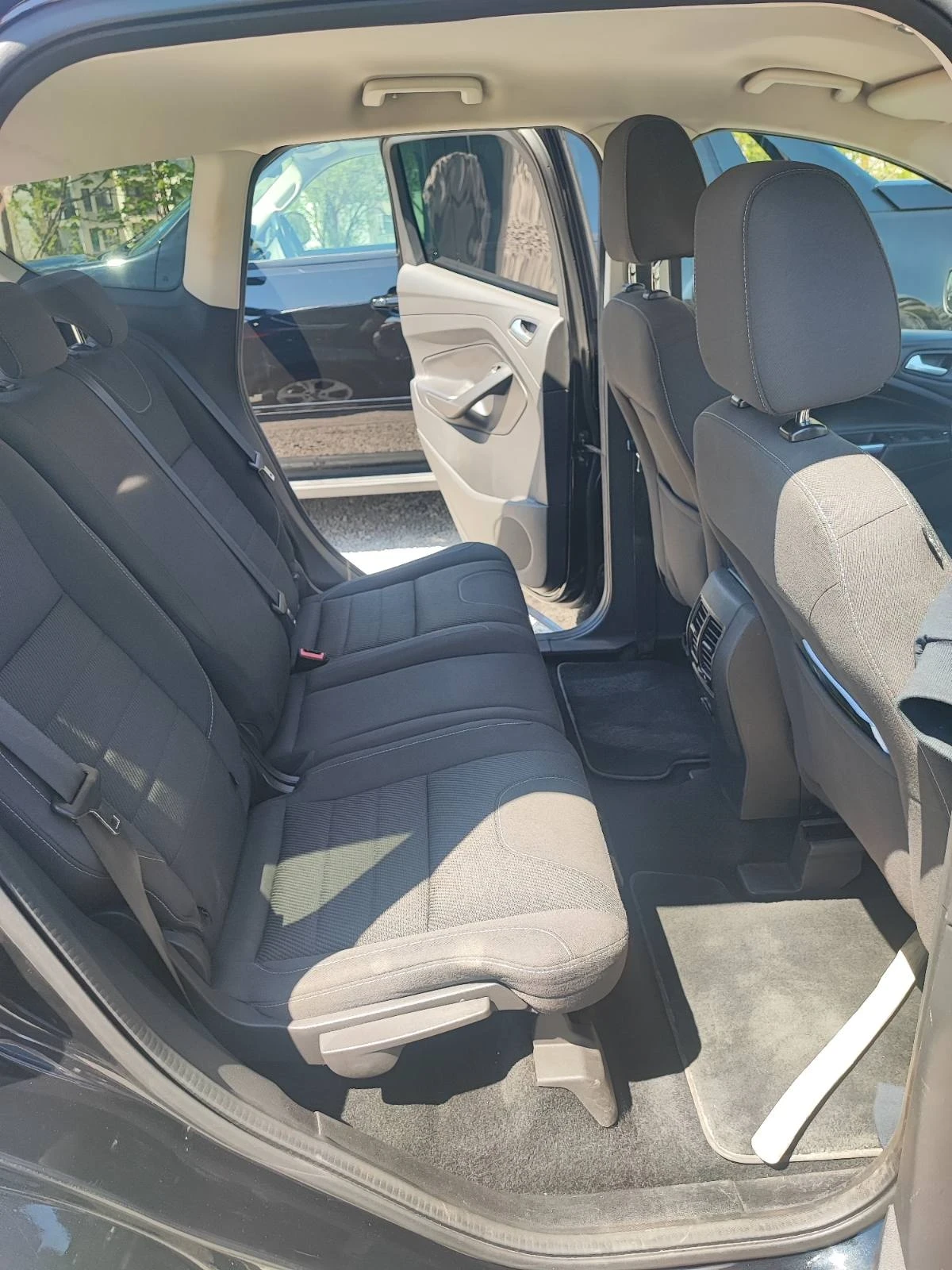 Ford Kuga 2.0 tdci, снимка 9 - Автомобили и джипове - 54359798