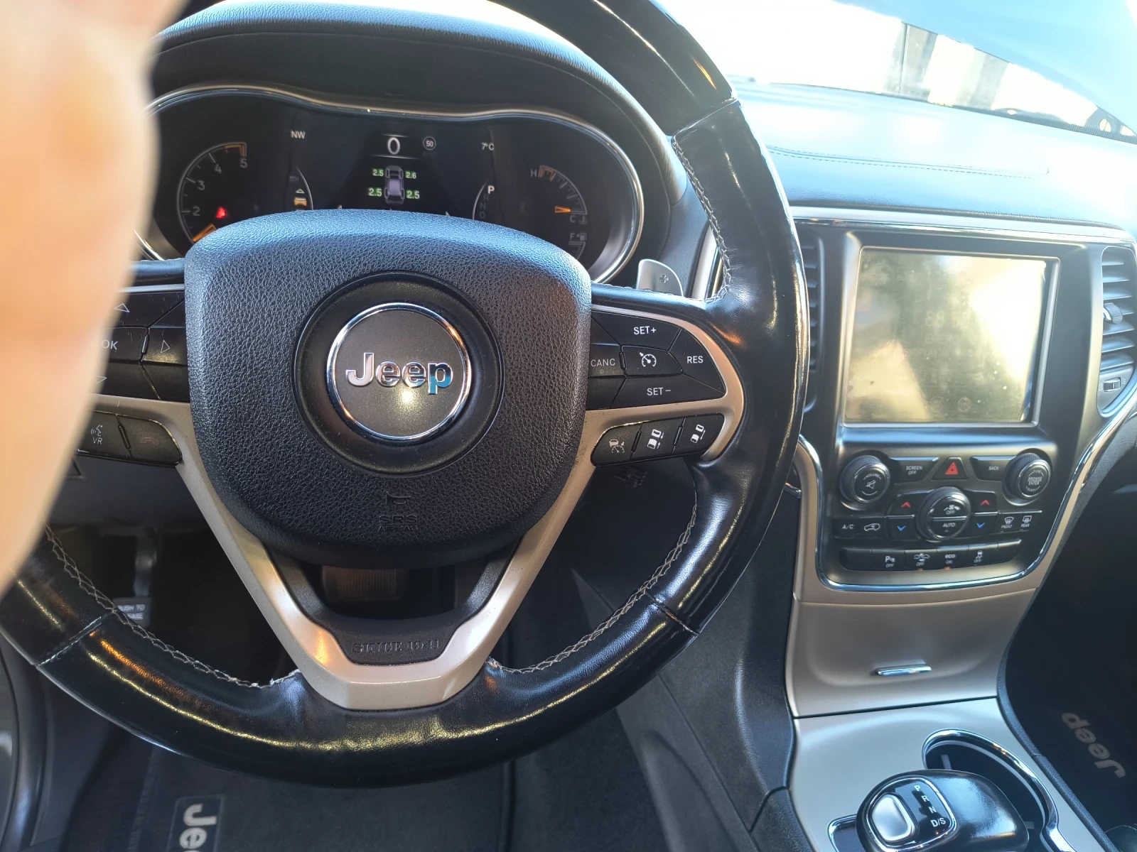 Jeep Grand cherokee GRAND CEEROKI 90000km, снимка 7 - Автомобили и джипове - 55507260
