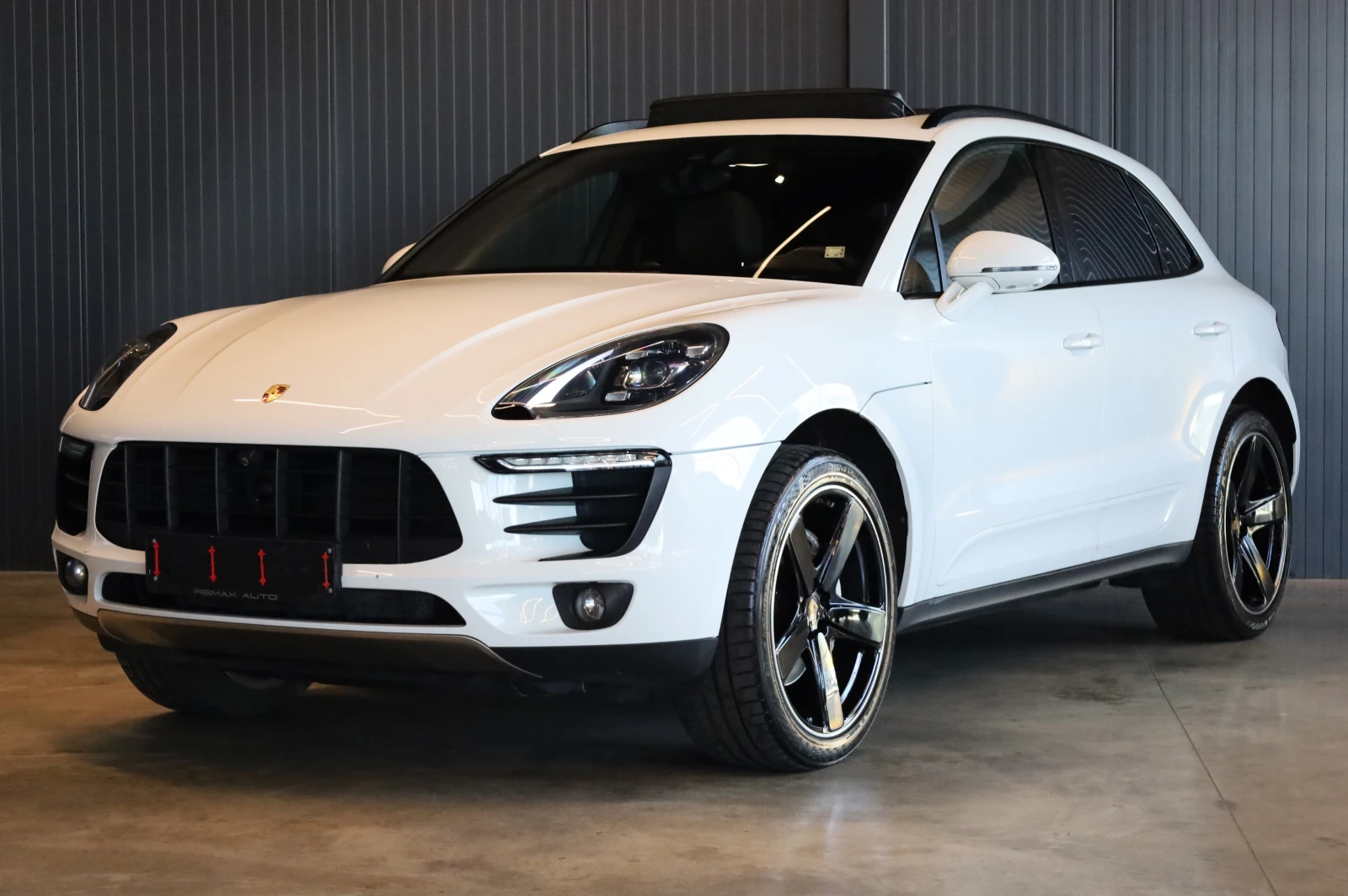 Porsche Macan S OPTIC* 360* PANO* BOSE* HD MATRIX LIGHTS* , снимка 4 - Автомобили и джипове - 55736123