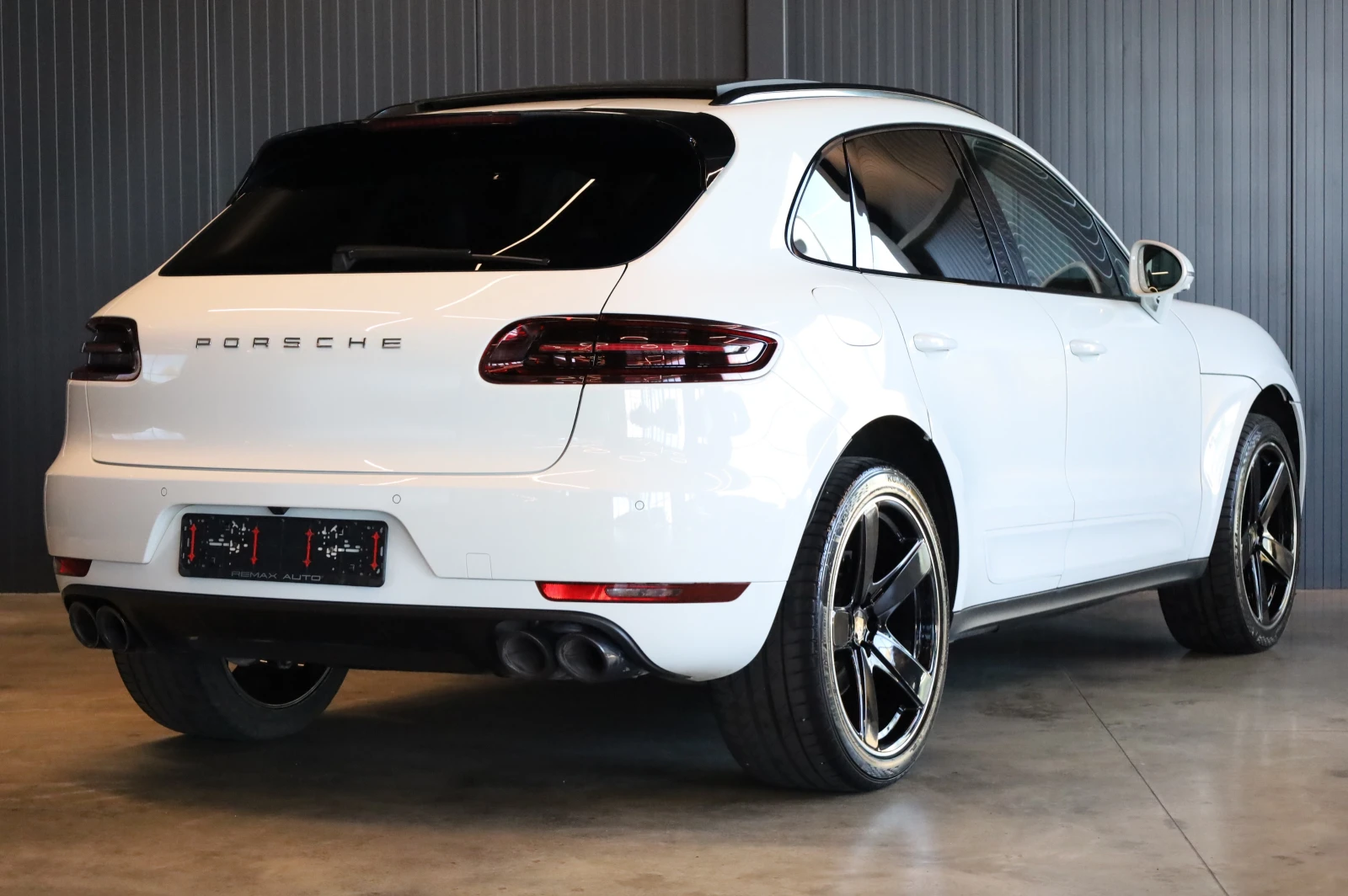 Porsche Macan S OPTIC* 360* PANO* BOSE* HD MATRIX LIGHTS* , снимка 7 - Автомобили и джипове - 55736123