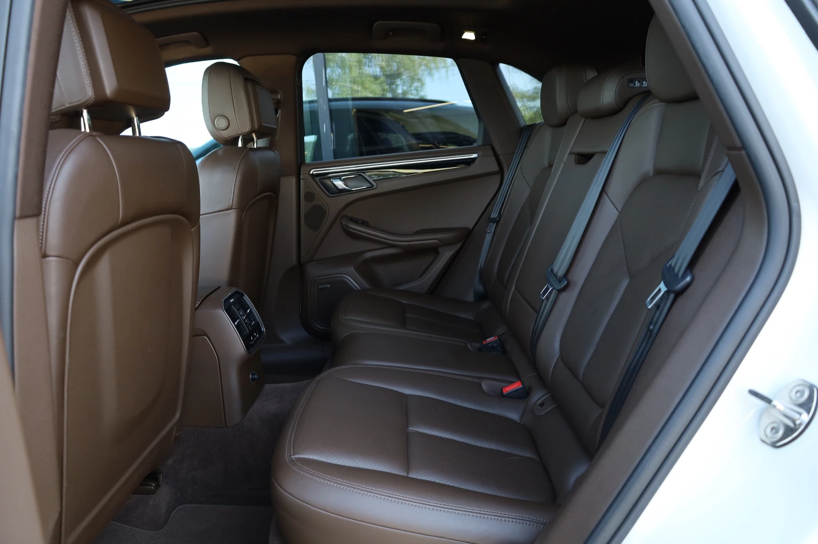 Porsche Macan S OPTIC* 360* PANO* BOSE* HD MATRIX LIGHTS* , снимка 15 - Автомобили и джипове - 55736123