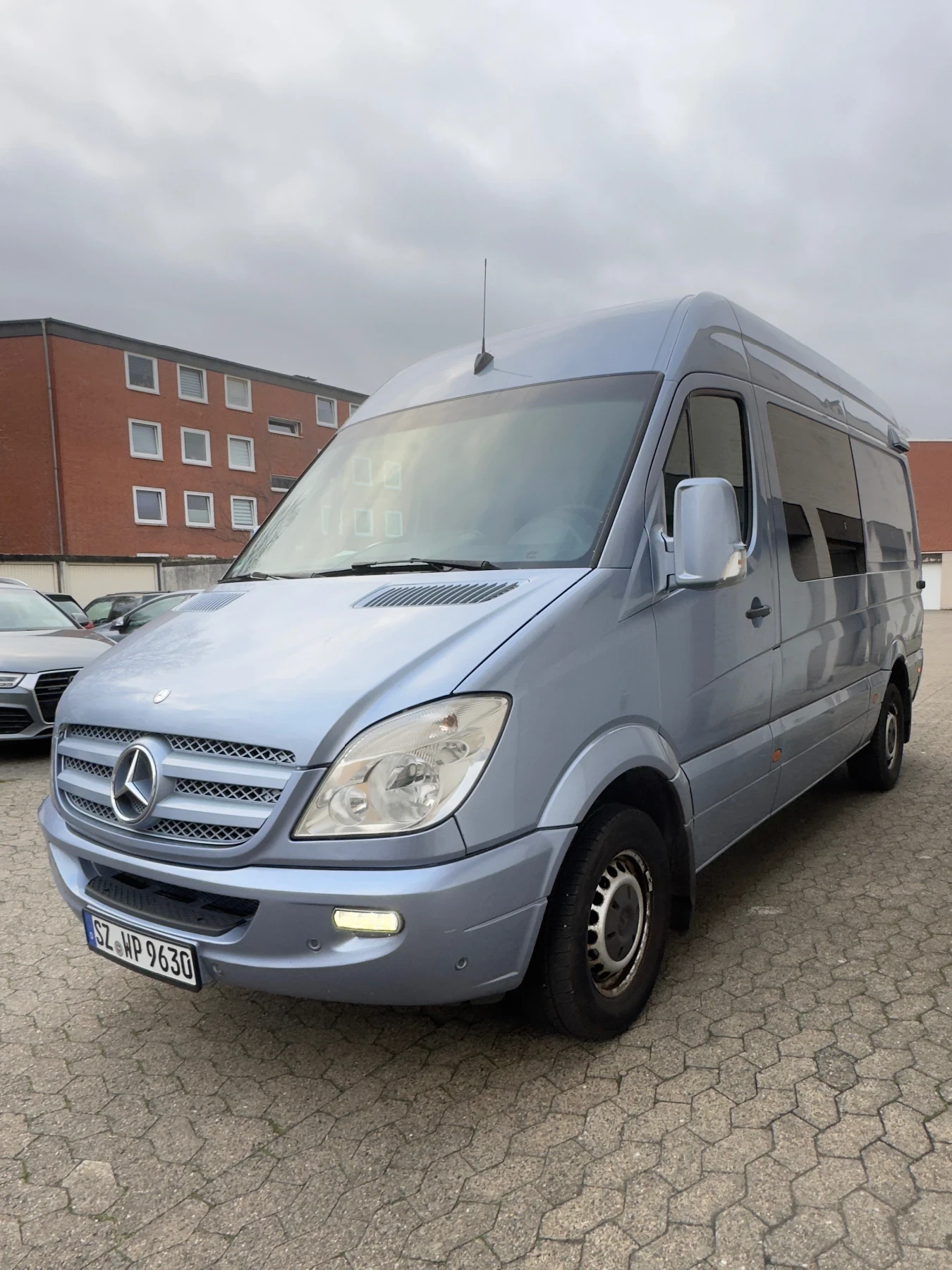 Mercedes-Benz Sprinter 318 Sprinter318  3.0 v6 184кс - изображение 3