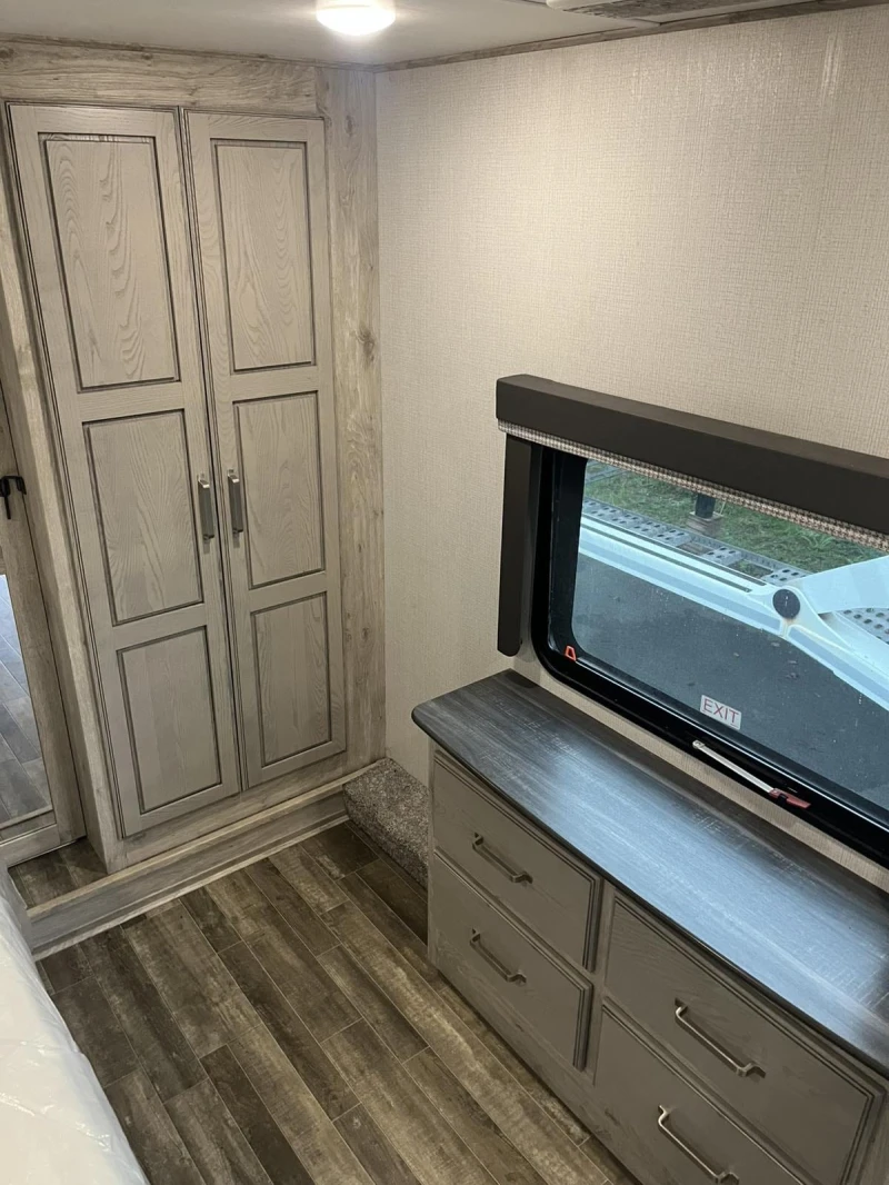 Каравана Други avalanche, снимка 10 - Каравани и кемпери - 52662227