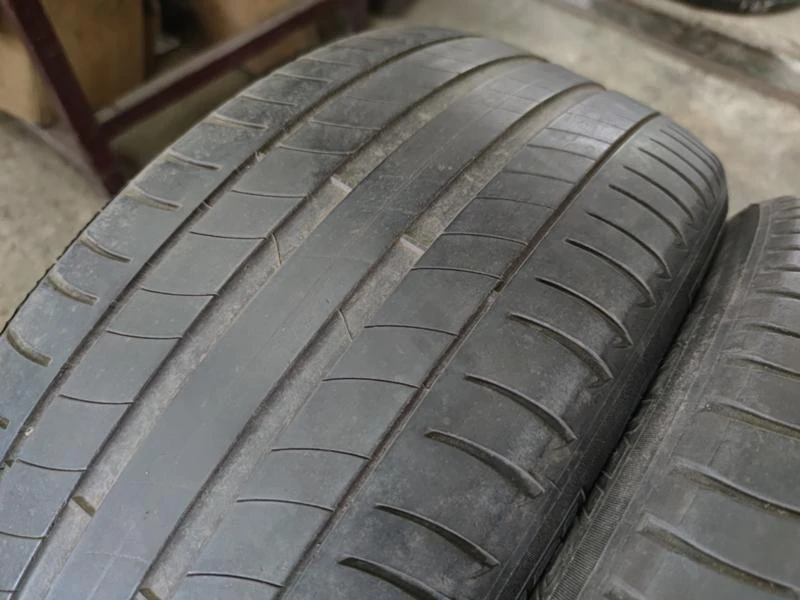 Гуми Летни 225/50R17, снимка 1 - Гуми и джанти - 33438062