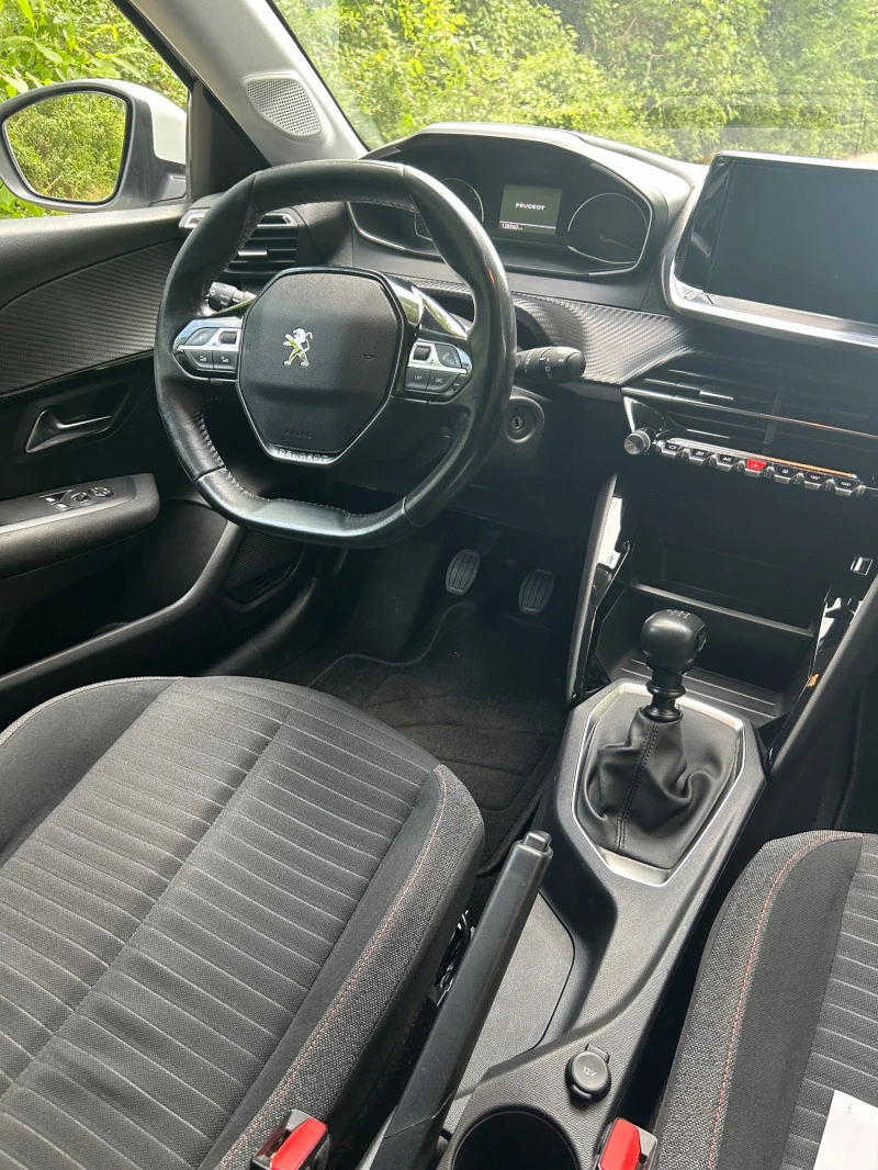 Peugeot 208 1.5 HDI, снимка 9 - Автомобили и джипове - 47060089