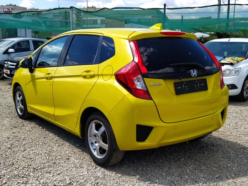 Honda Jazz 1.3i-VTEC/ Камера/Нави, снимка 4 - Автомобили и джипове - 47052230