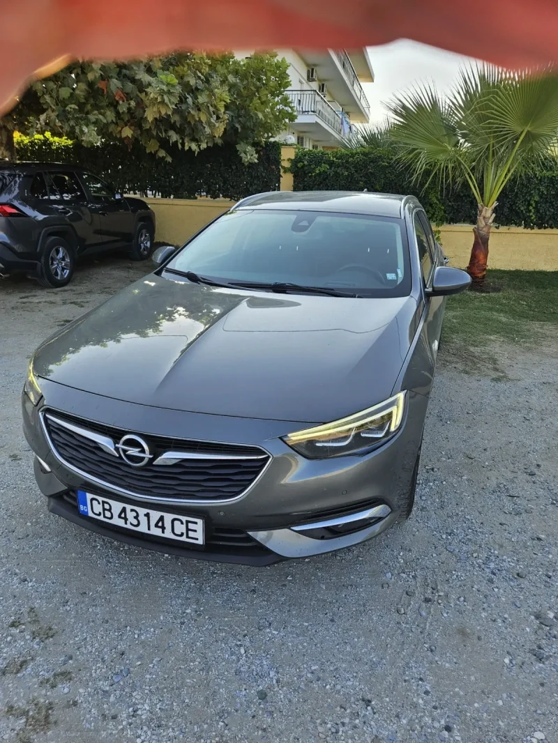 Opel Insignia Sports tourer, снимка 1 - Автомобили и джипове - 47653569