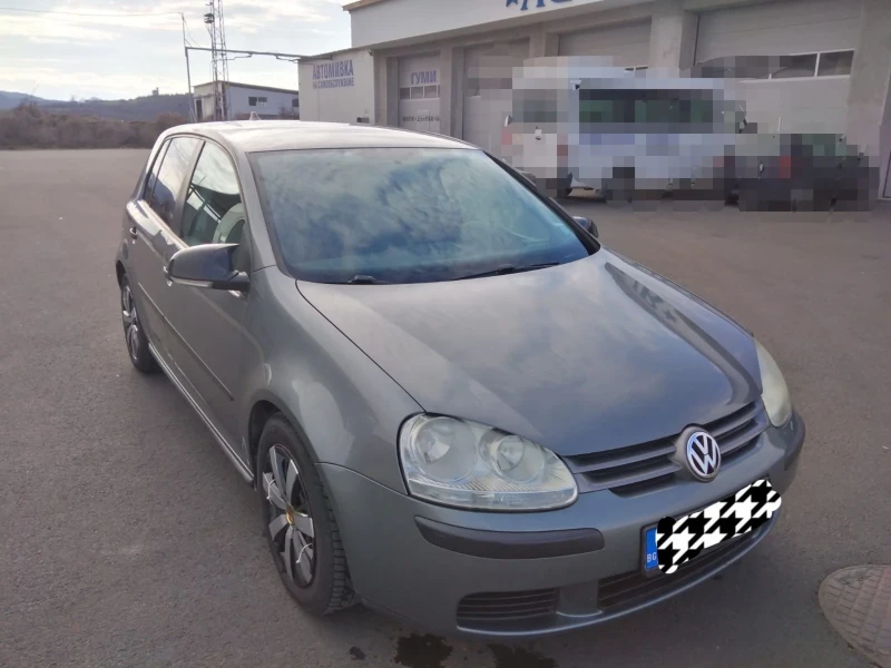 VW Golf, снимка 1 - Автомобили и джипове - 48321361