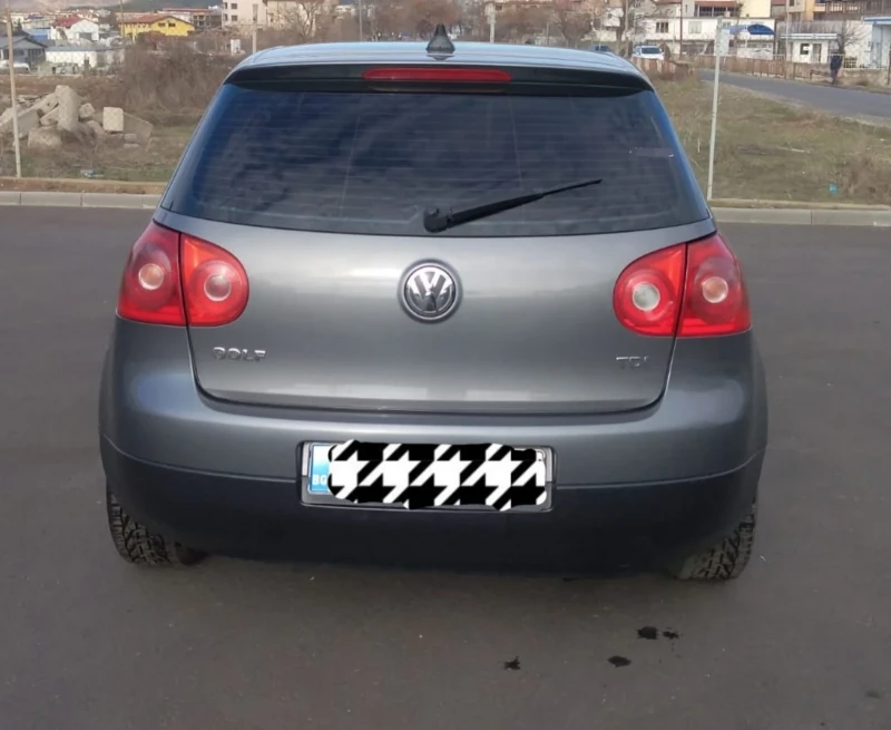 VW Golf, снимка 5 - Автомобили и джипове - 48321361