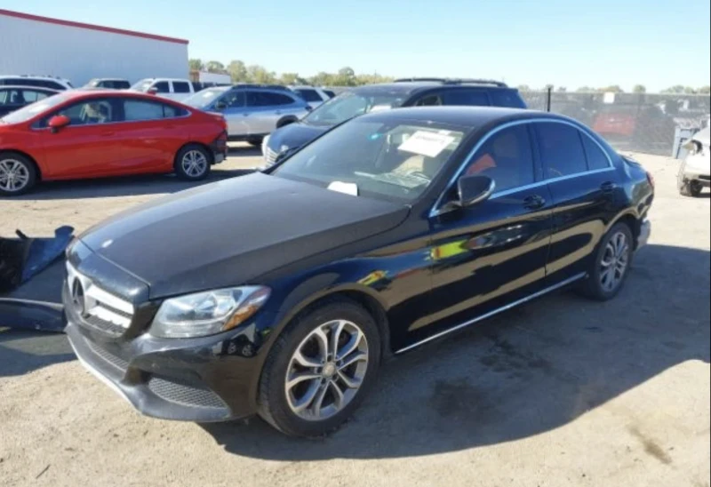 Mercedes-Benz C 300, снимка 1 - Автомобили и джипове - 48602507