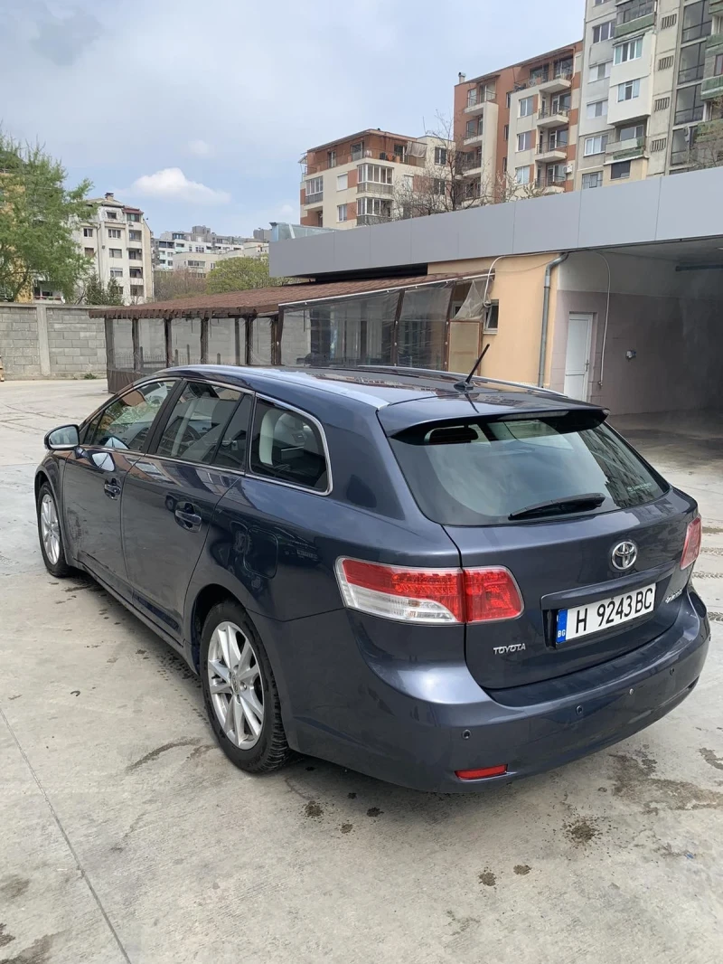 Toyota Avensis 2.0 D-4D, снимка 6 - Автомобили и джипове - 48811172